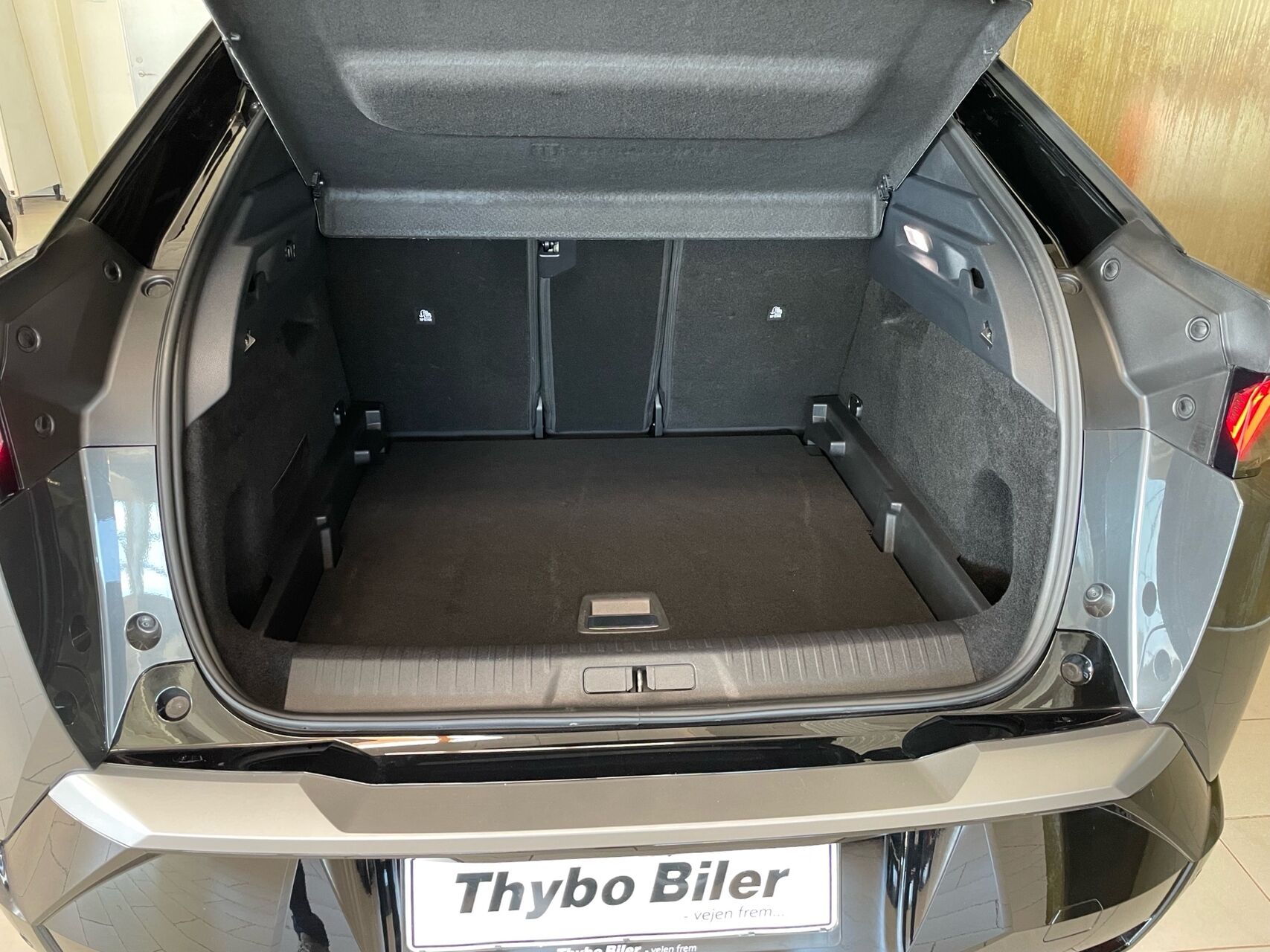 Billede af Peugeot e-3008 EL GT 210HK 5d Aut.