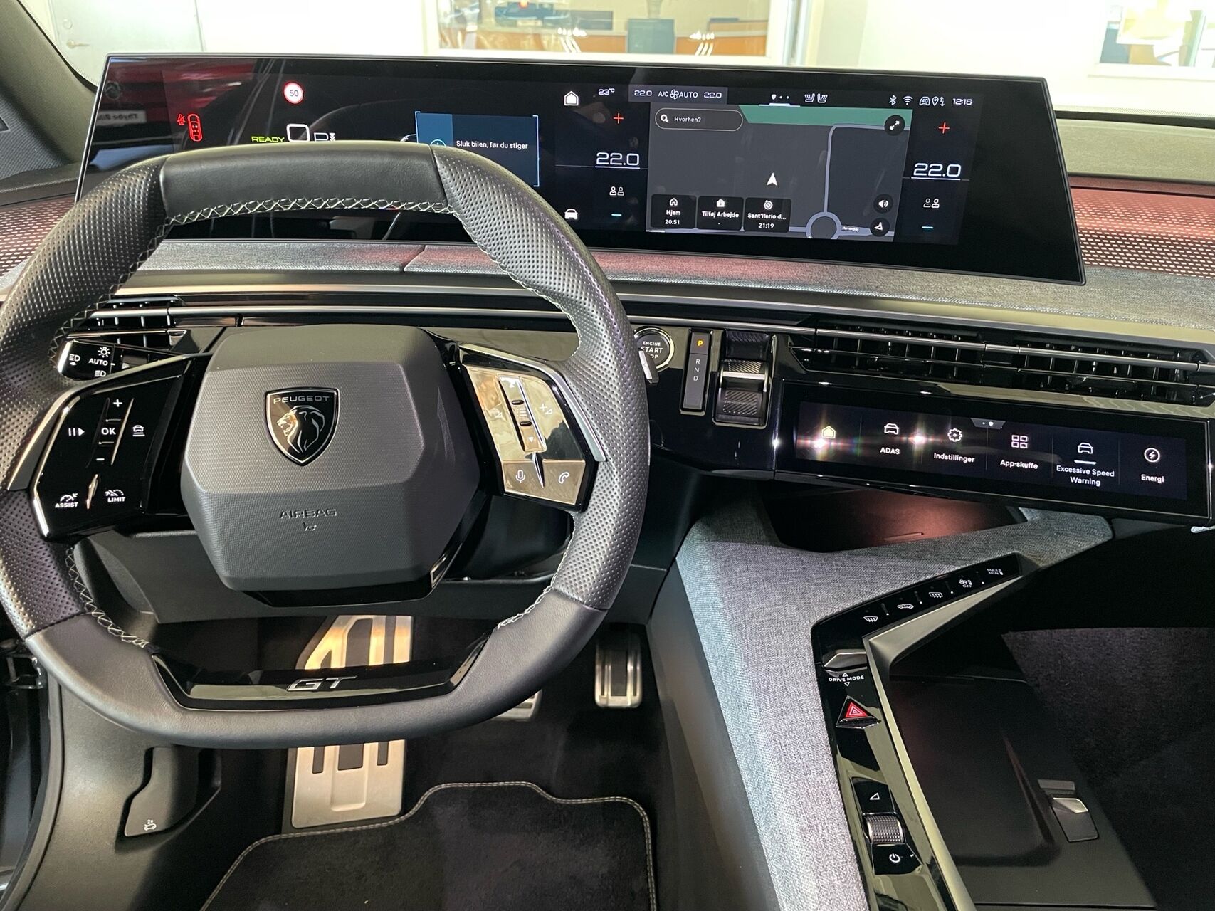 Billede af Peugeot e-3008 EL GT 210HK 5d Aut.