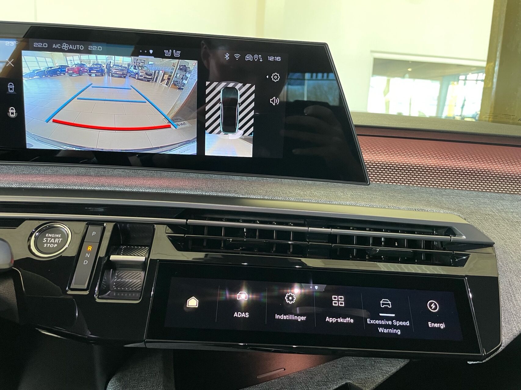 Billede af Peugeot e-3008 EL GT 210HK 5d Aut.