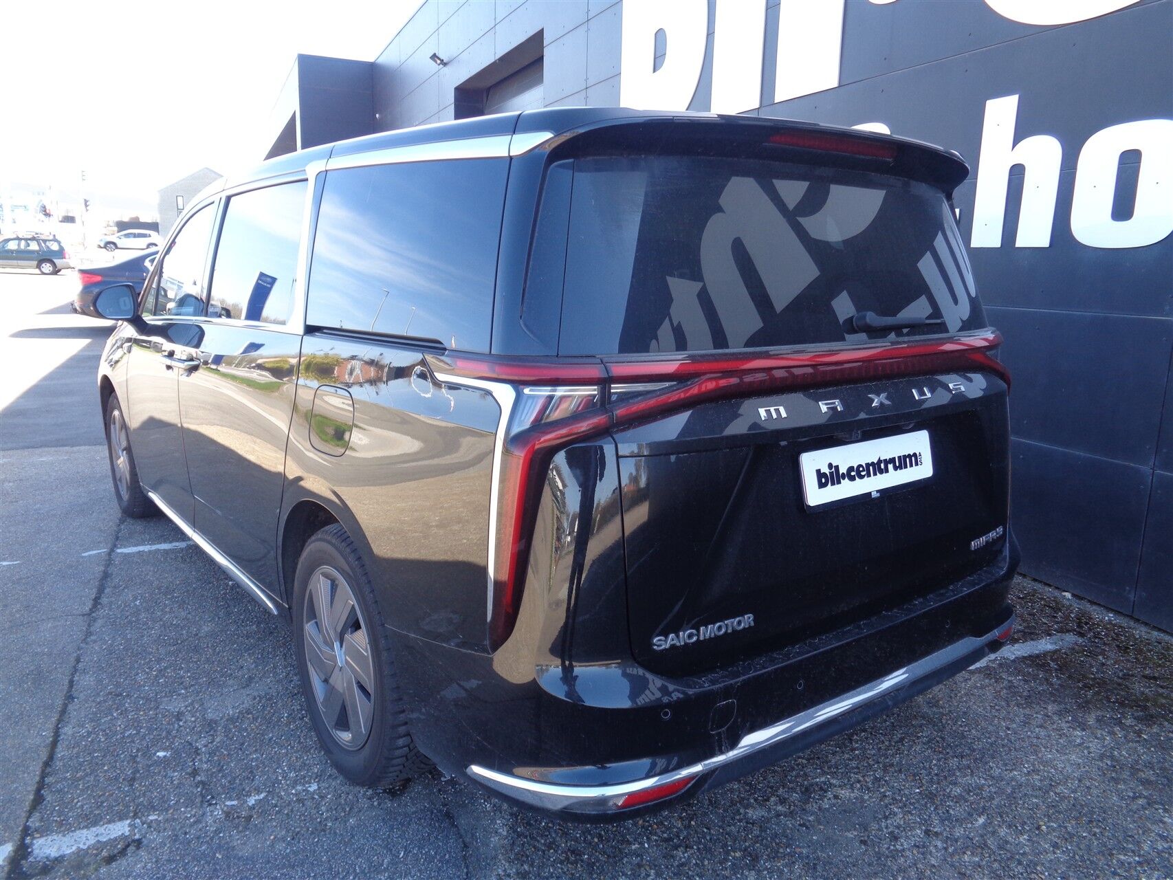 Billede af Maxus Mifa 9 EL Luxery 245HK Aut.