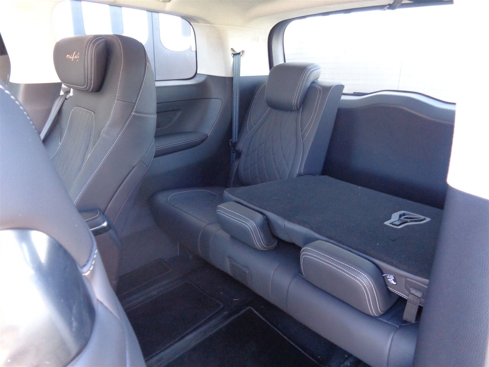 Billede af Maxus Mifa 9 EL Luxery 245HK Aut.