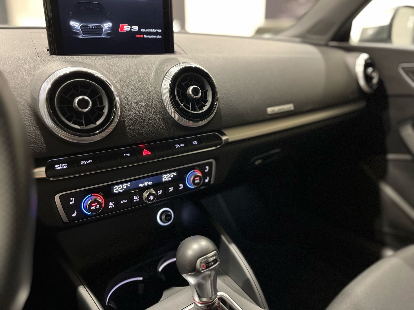 Billede af Audi S3 2,0 TFSI Quat S Tron 310HK Cabr. 7g Aut.