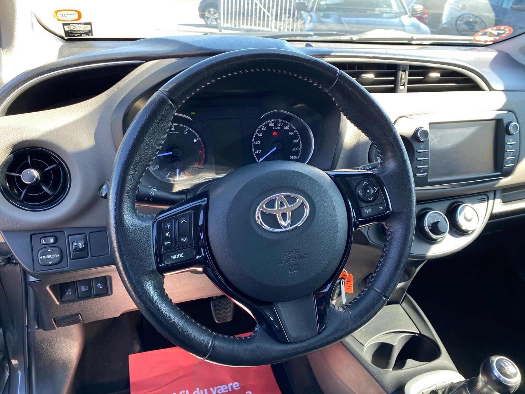 Billede af Toyota Yaris 1,0 VVT-I T2 69HK 5d