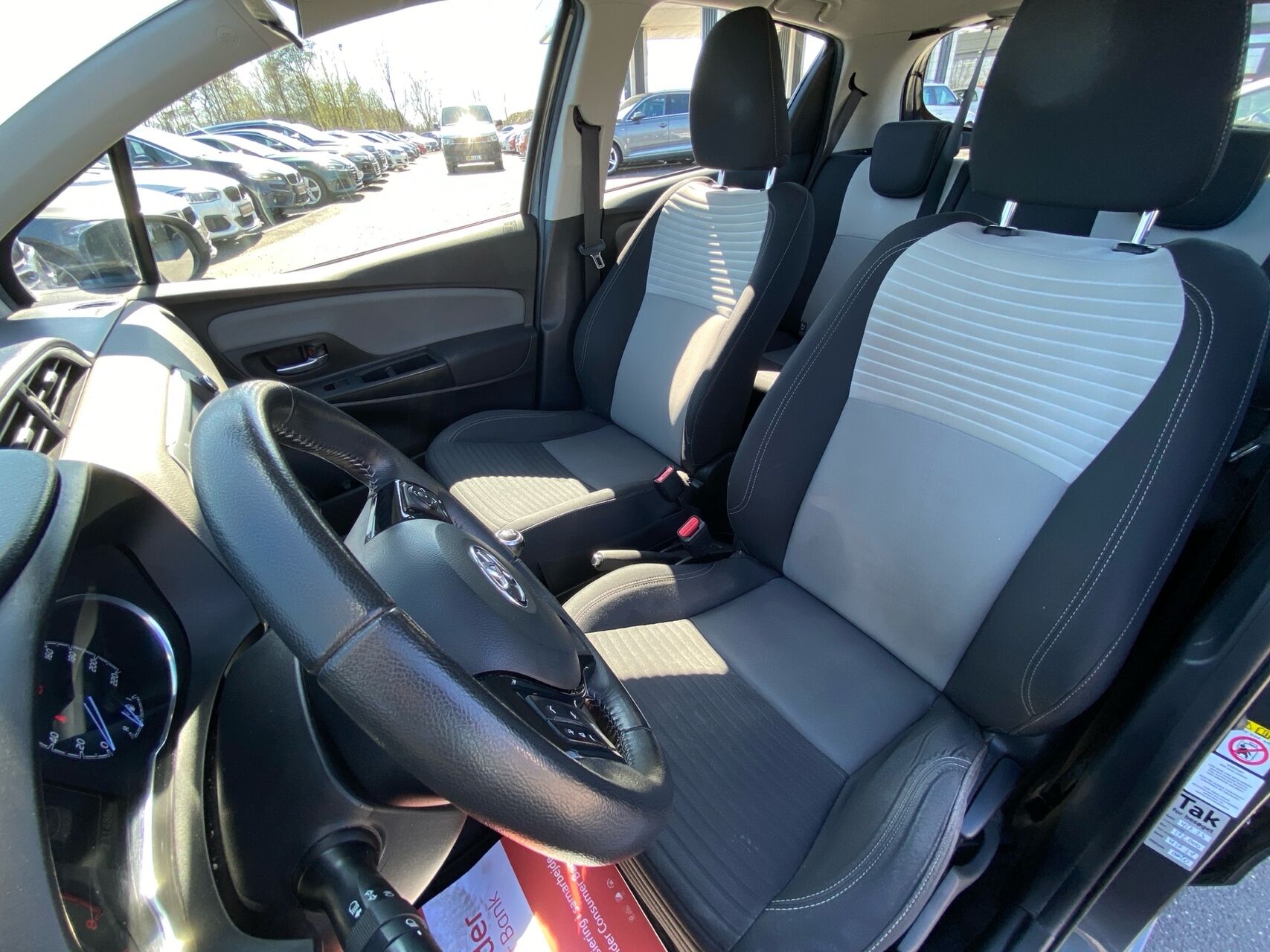 Billede af Toyota Yaris 1,0 VVT-I T2 69HK 5d
