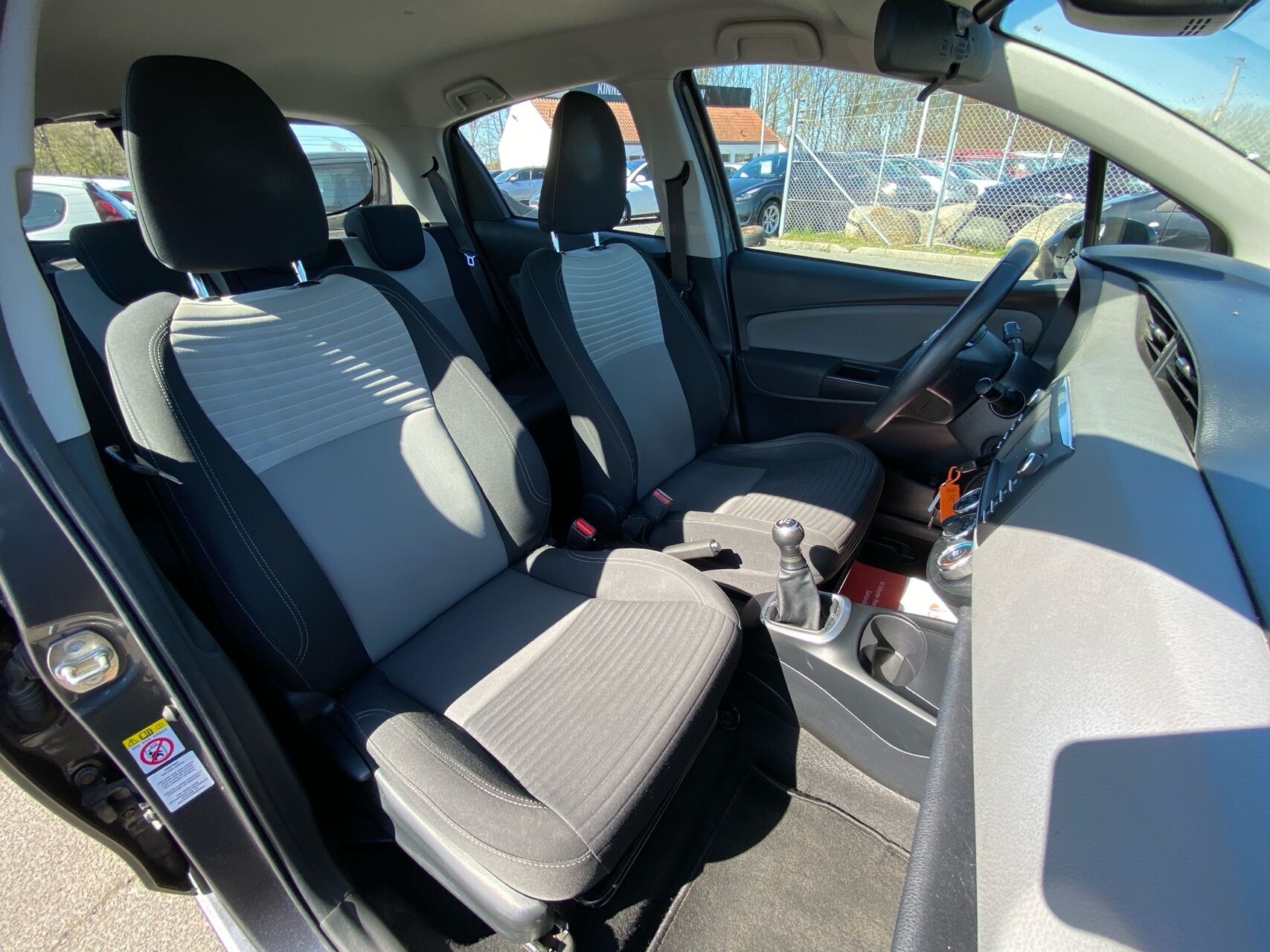 Billede af Toyota Yaris 1,0 VVT-I T2 69HK 5d