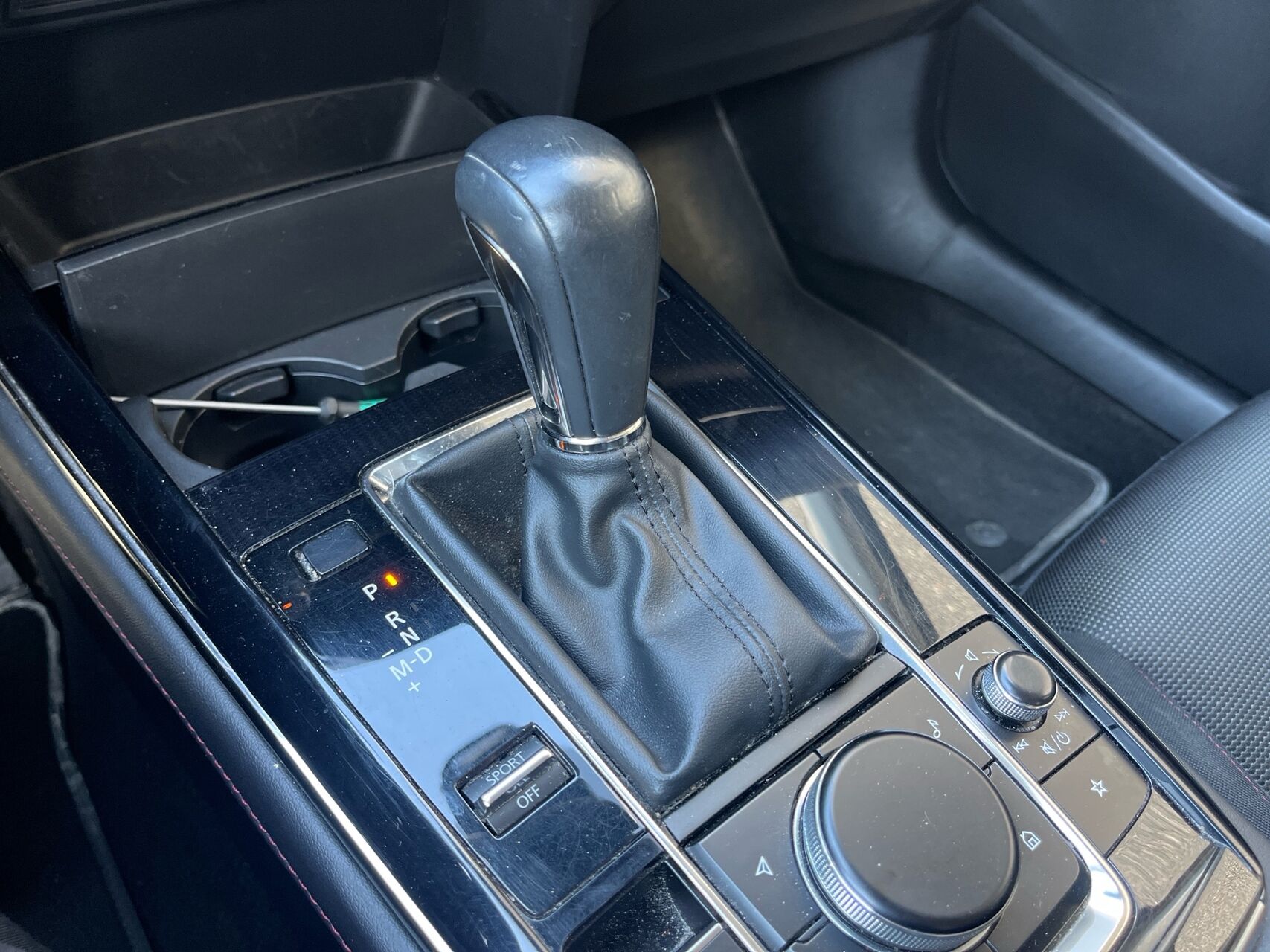 Billede af Mazda CX-30 2,0 Skyactiv-G  Mild hybrid Homura 150HK 5d 6g Aut.