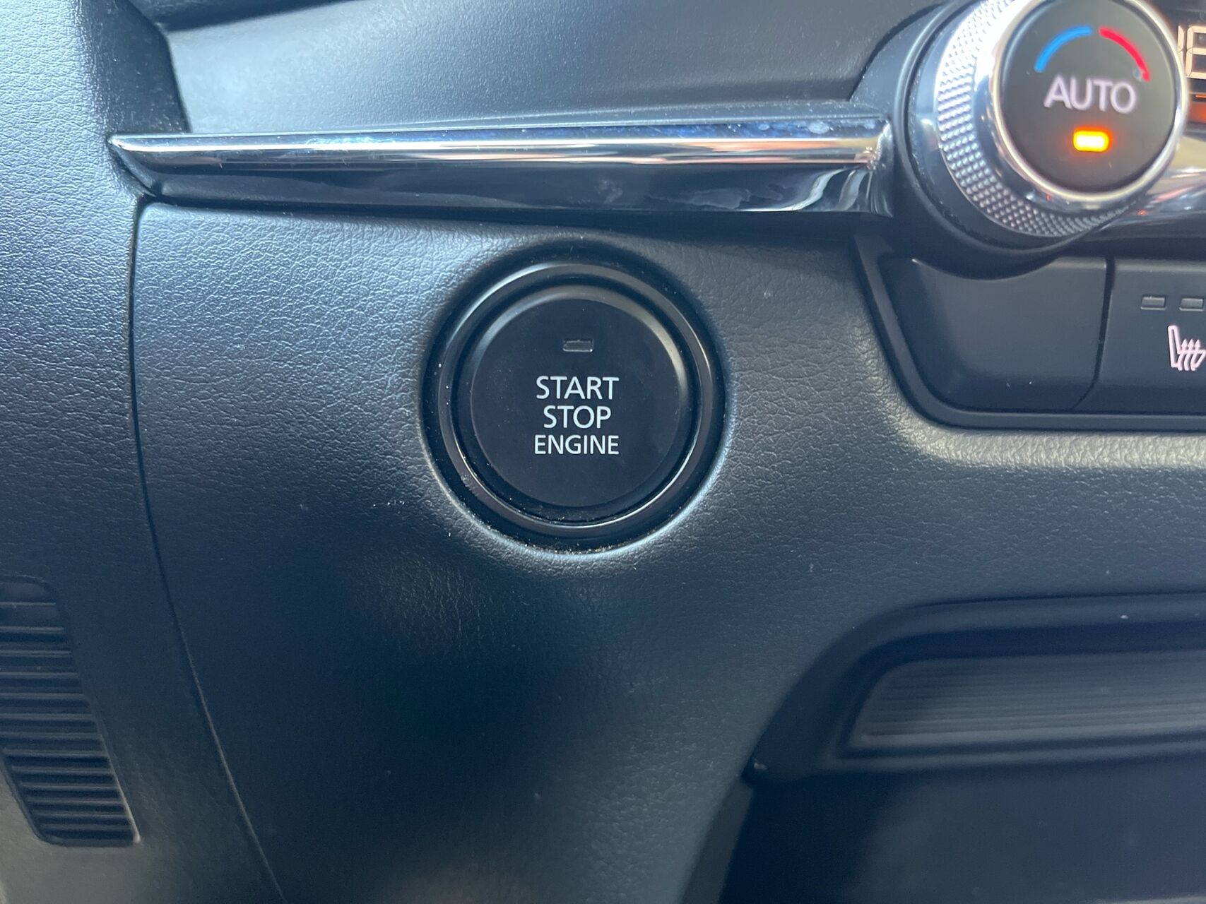 Billede af Mazda CX-30 2,0 Skyactiv-G  Mild hybrid Homura 150HK 5d 6g Aut.