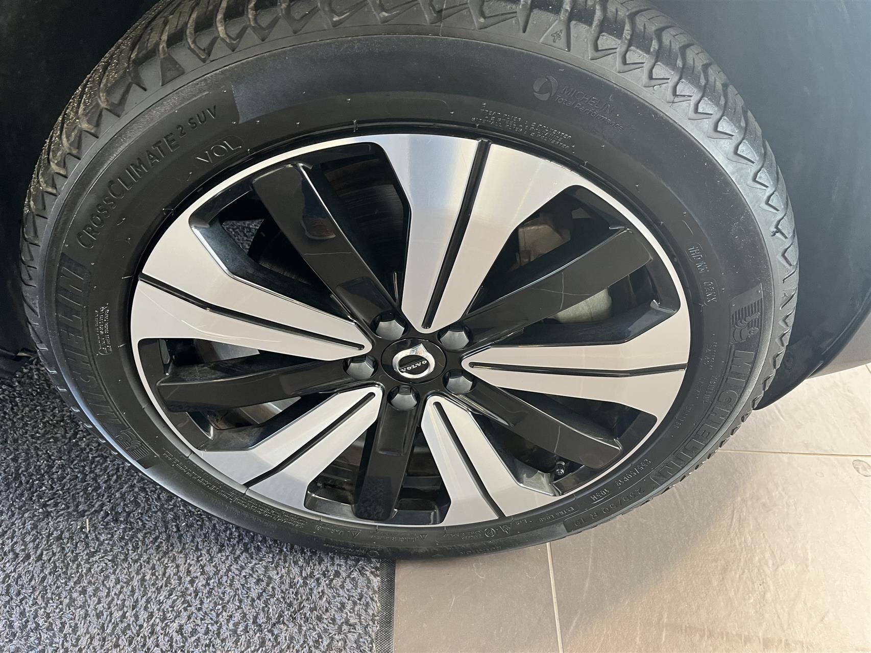 Billede af Volvo XC40 P8 Recharge Twin Plus Pure AWD 408HK 5d Aut.