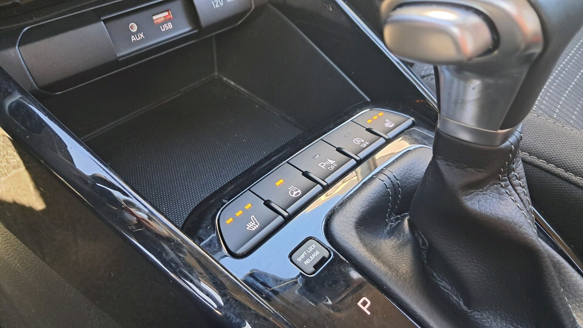 Billede af Kia Stonic 1,0 T-GDI Attraction Plus DCT 120HK 5d 7g Aut.