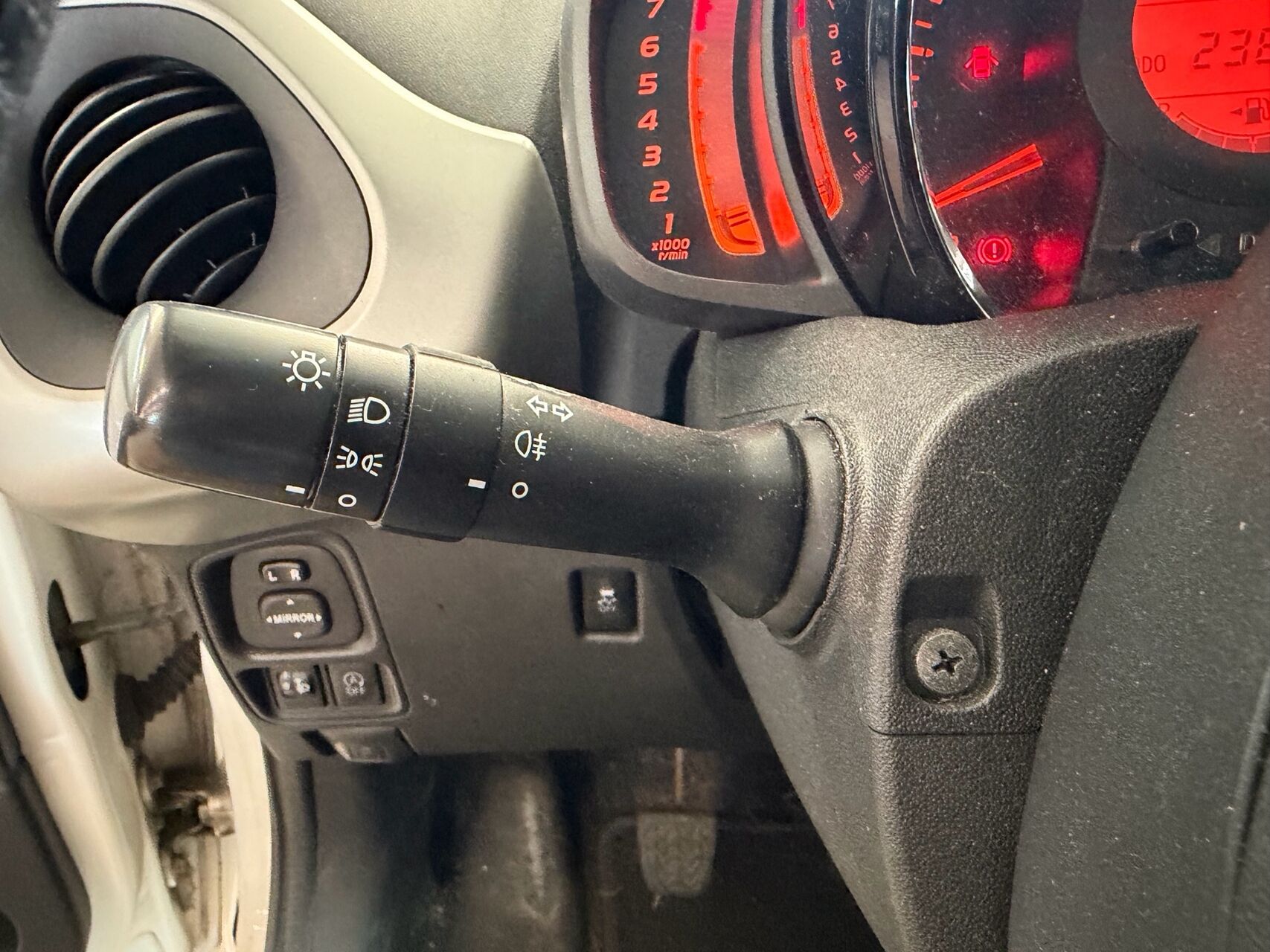 Billede af Toyota Aygo 1,0 VVT-I X-Play + X-Touch 69HK 5d
