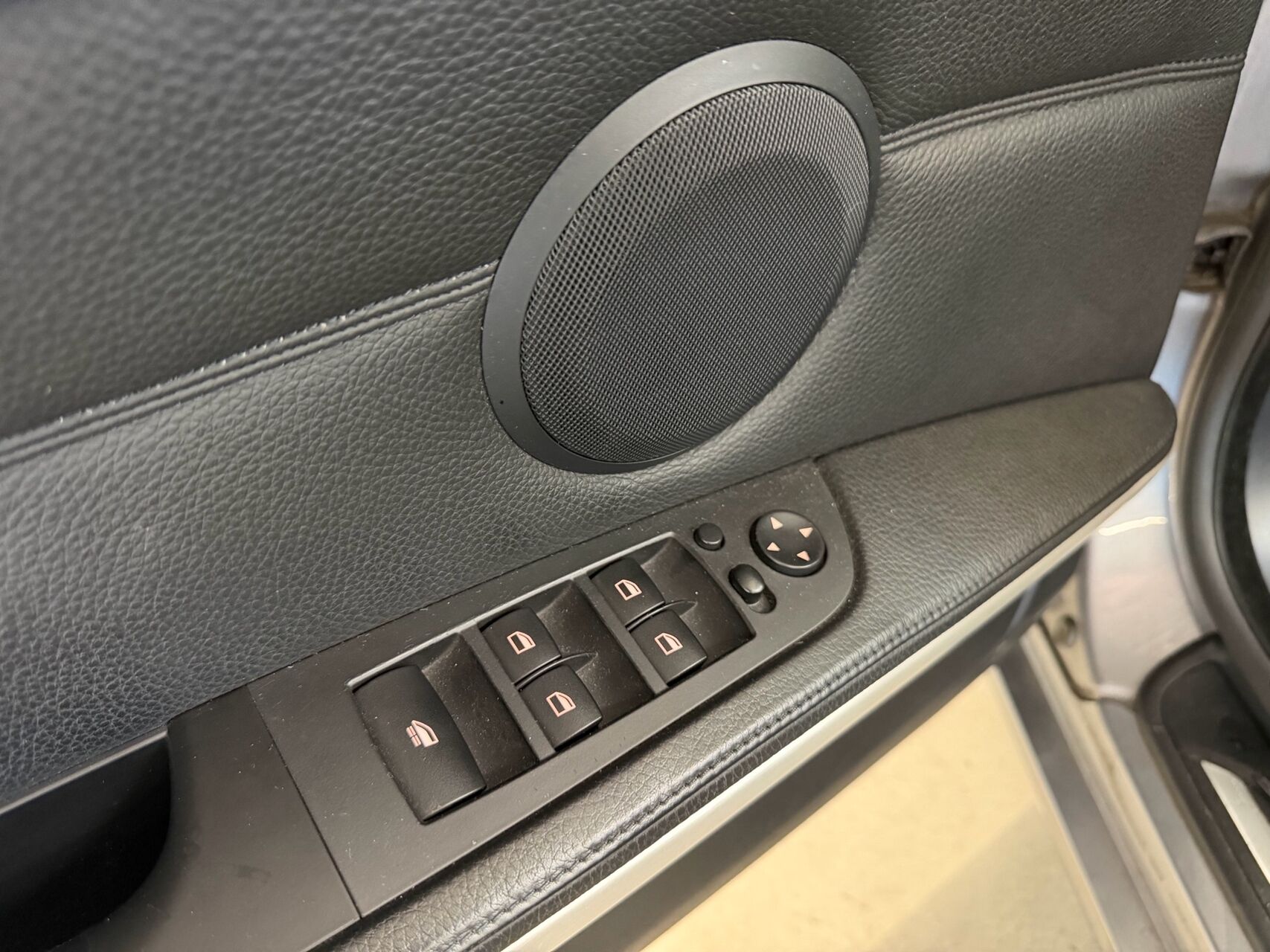 Billede af BMW 325i 3,0 218HK Cabr. 6g Aut.
