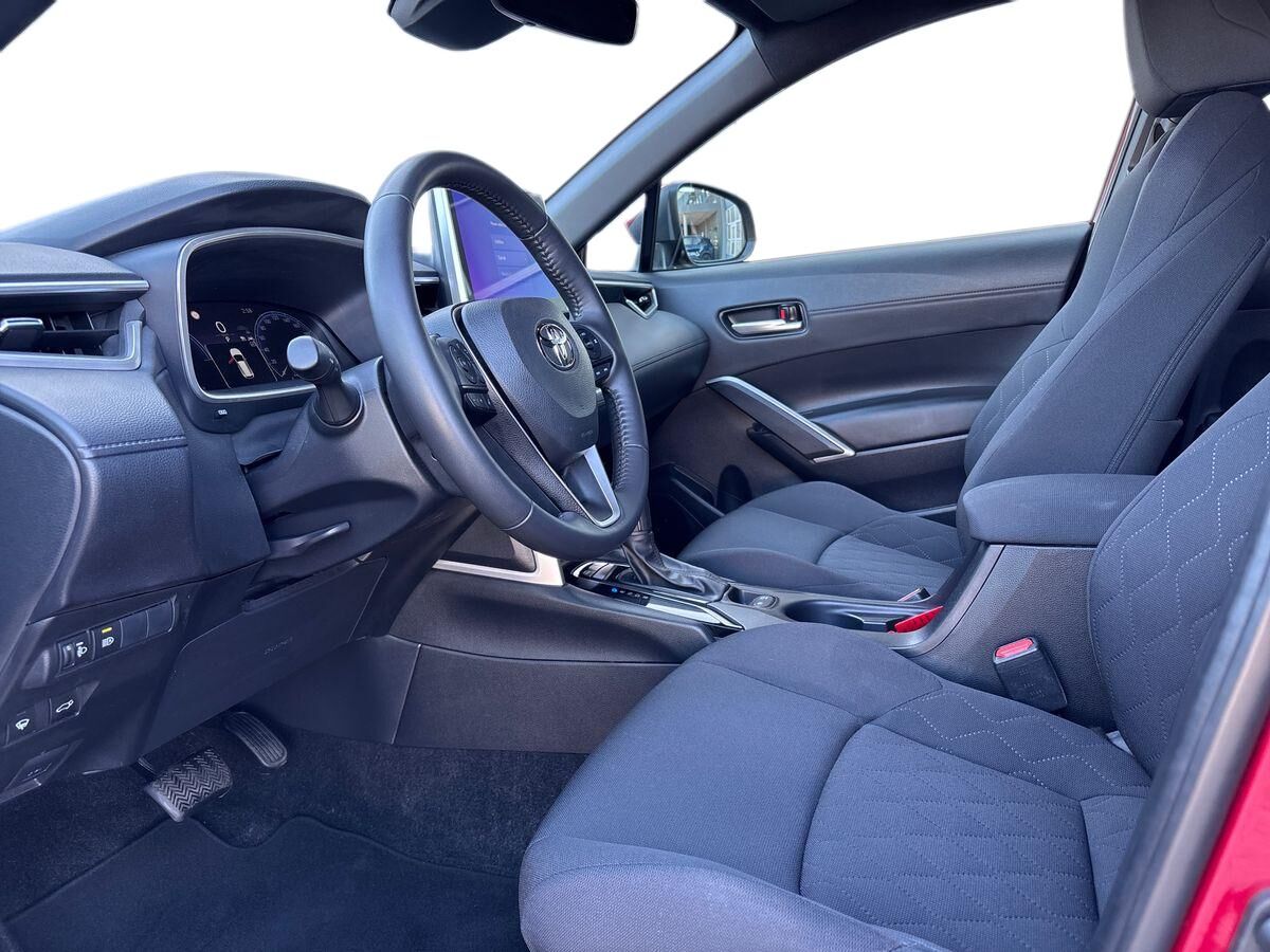 Billede af Toyota Corolla Cross 2,0 Hybrid Style Comfort E-CVT 197HK 5d Aut.