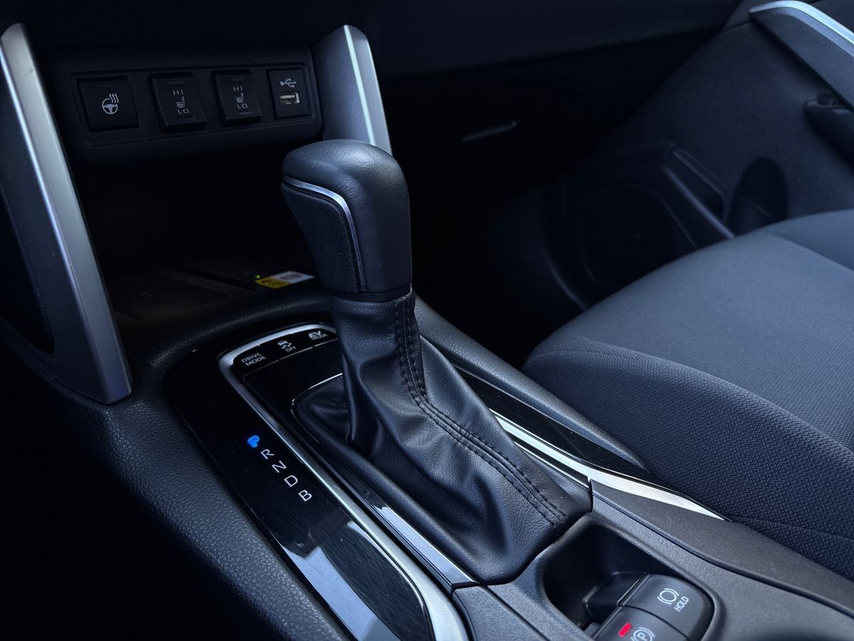 Billede af Toyota Corolla Cross 2,0 Hybrid Style Comfort E-CVT 197HK 5d Aut.