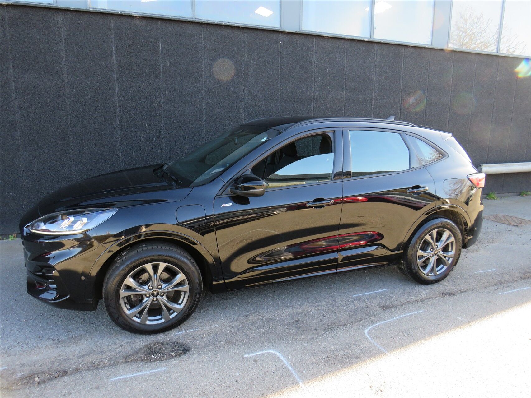 Billede af Ford Kuga 2,5 Plugin-hybrid ST-Line CVT 225HK 5d Trinl. Gear