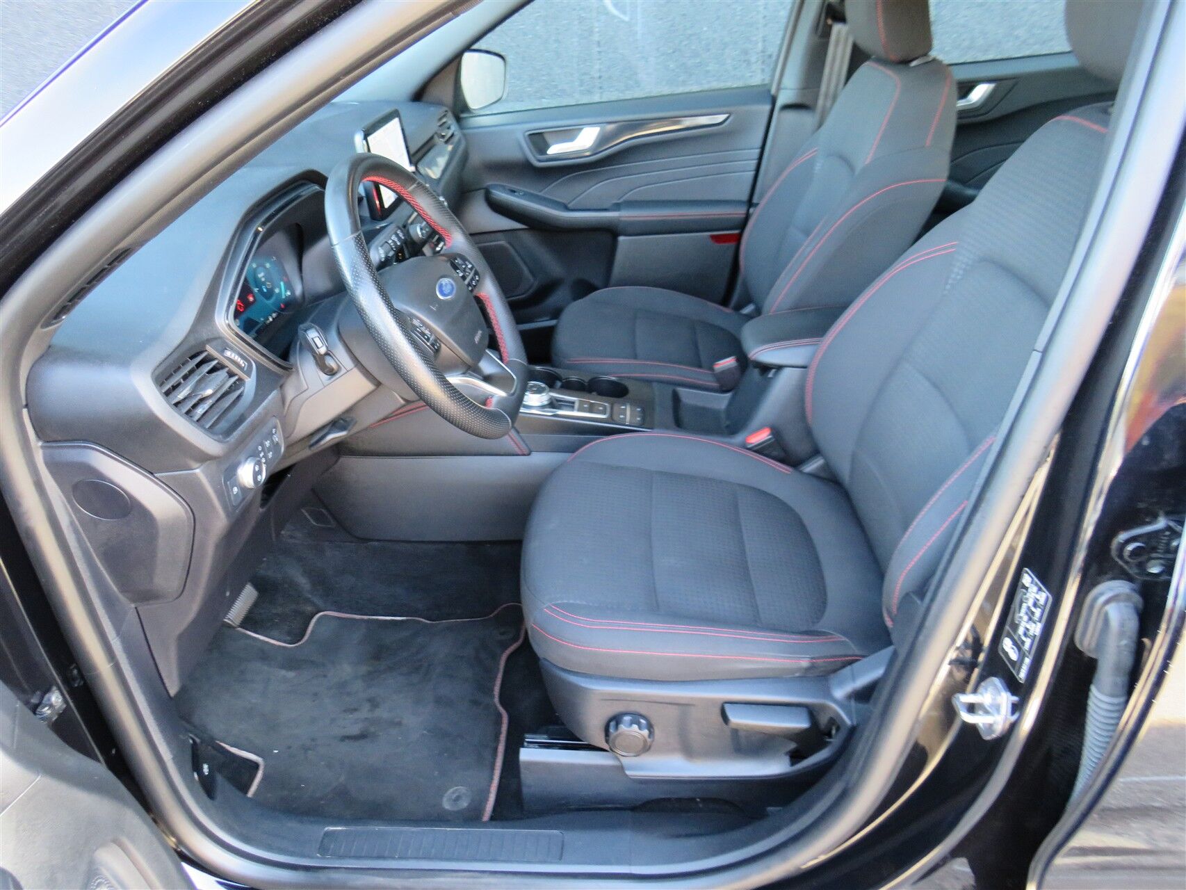 Billede af Ford Kuga 2,5 Plugin-hybrid ST-Line CVT 225HK 5d Trinl. Gear