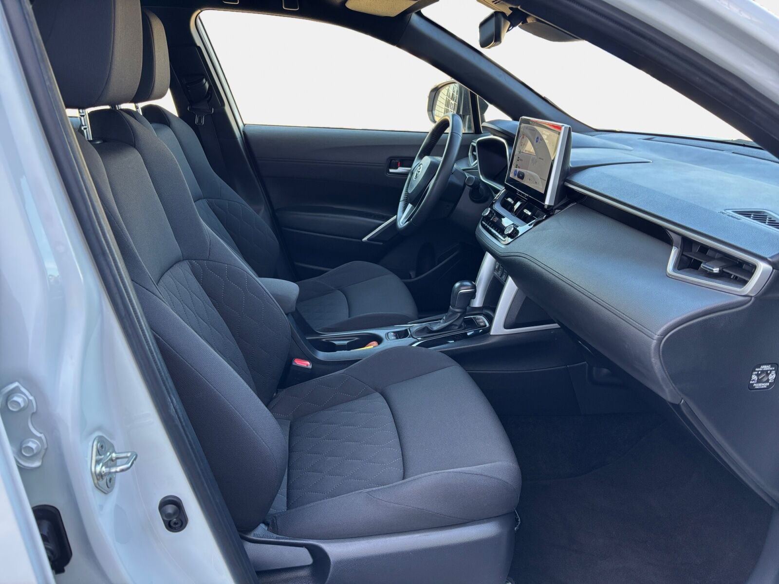 Billede af Toyota Corolla Cross 2,0 Hybrid Active E-CVT 197HK Van Aut.