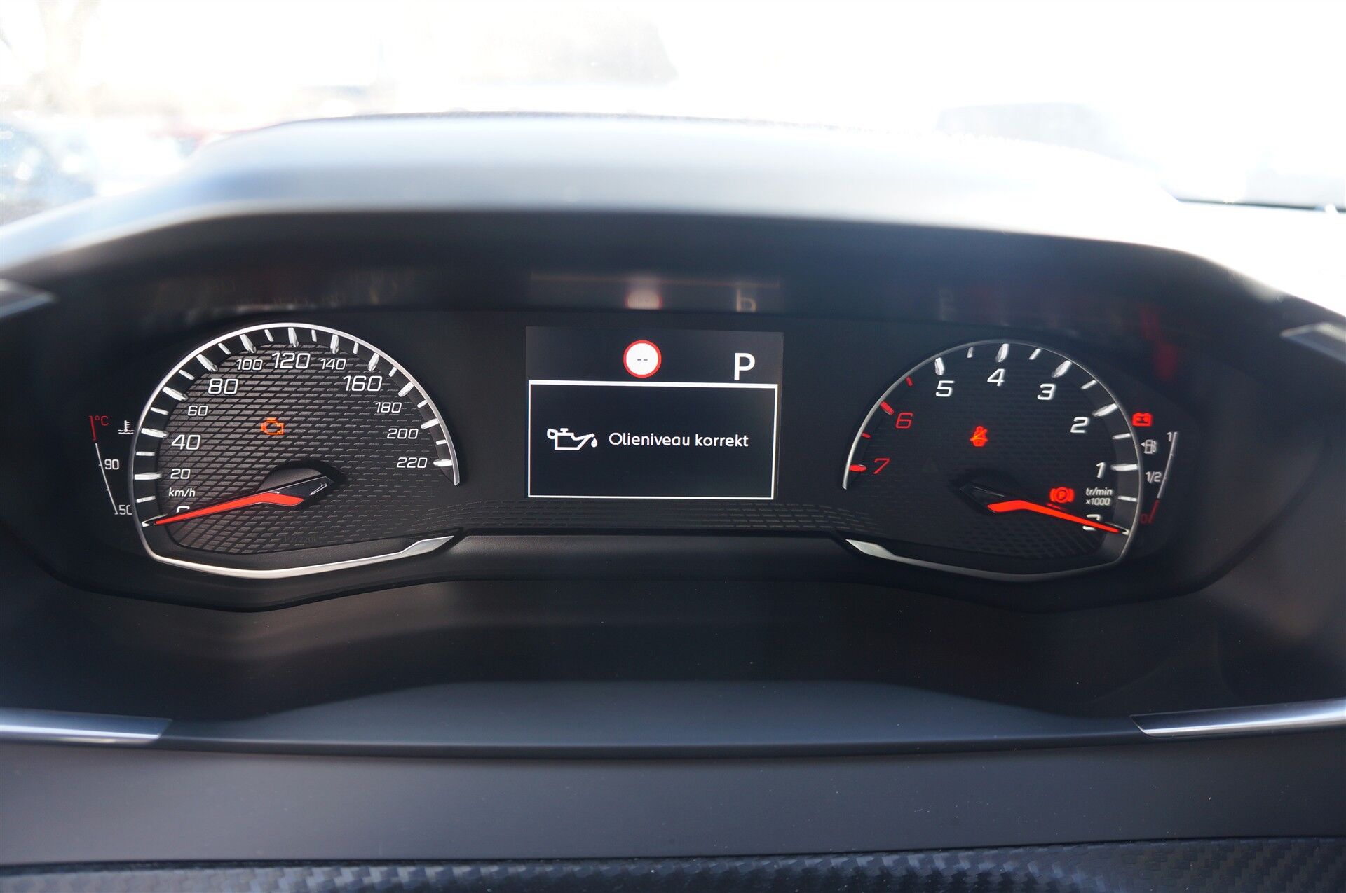 Billede af Peugeot 208 1,2 PureTech Allure Grand EAT8 100HK 5d 8g Aut.