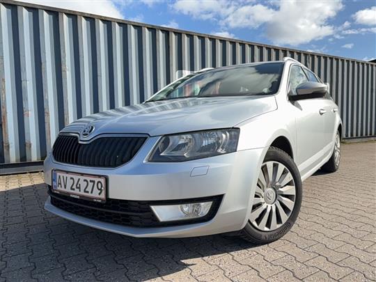 Skoda Octavia Combi 1,6 TDI Common Rail DPF Elegance 105HK Stc