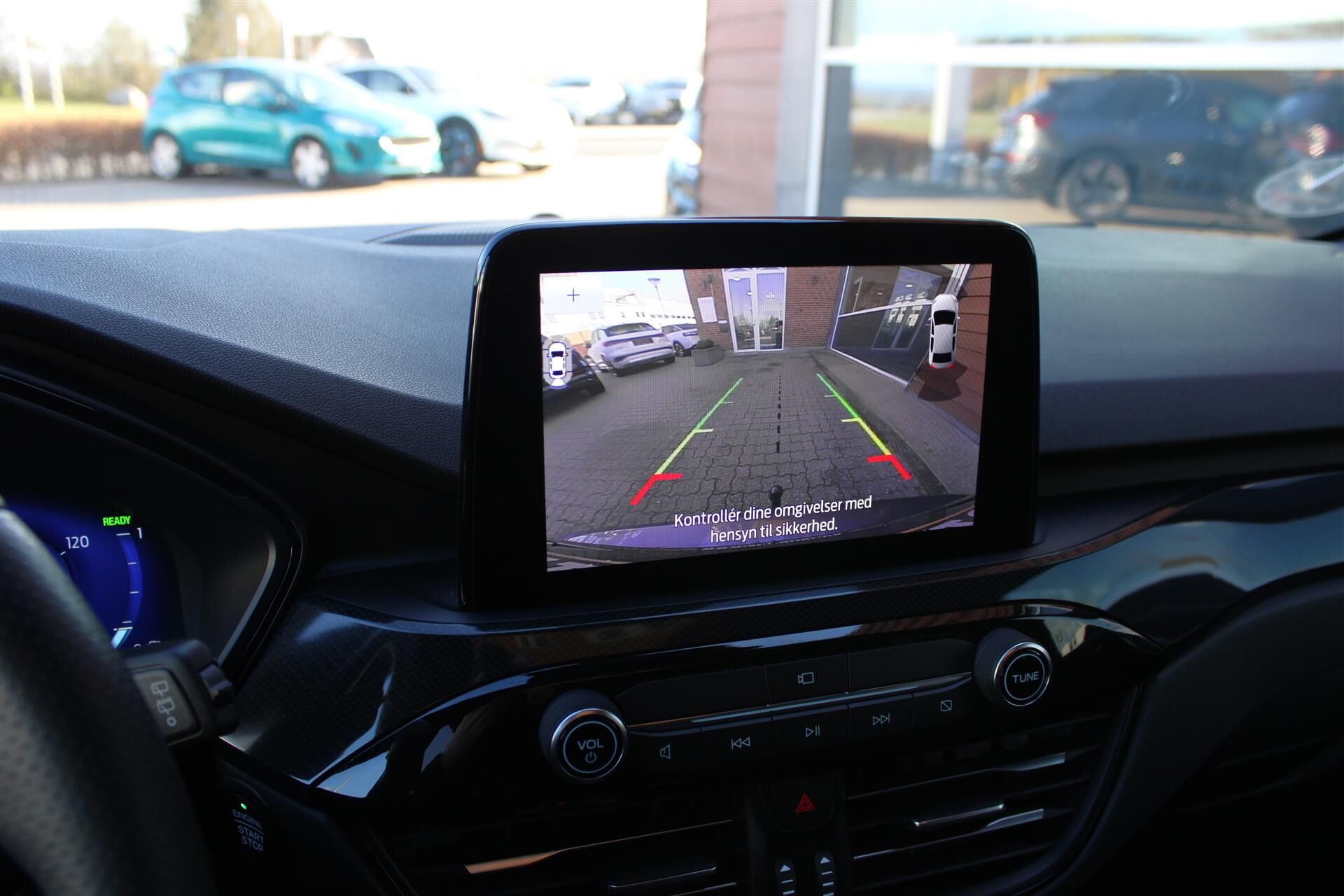 Billede af Ford Kuga 2,5 Plugin-hybrid ST-Line X CVT 225HK 5d Trinl. Gear