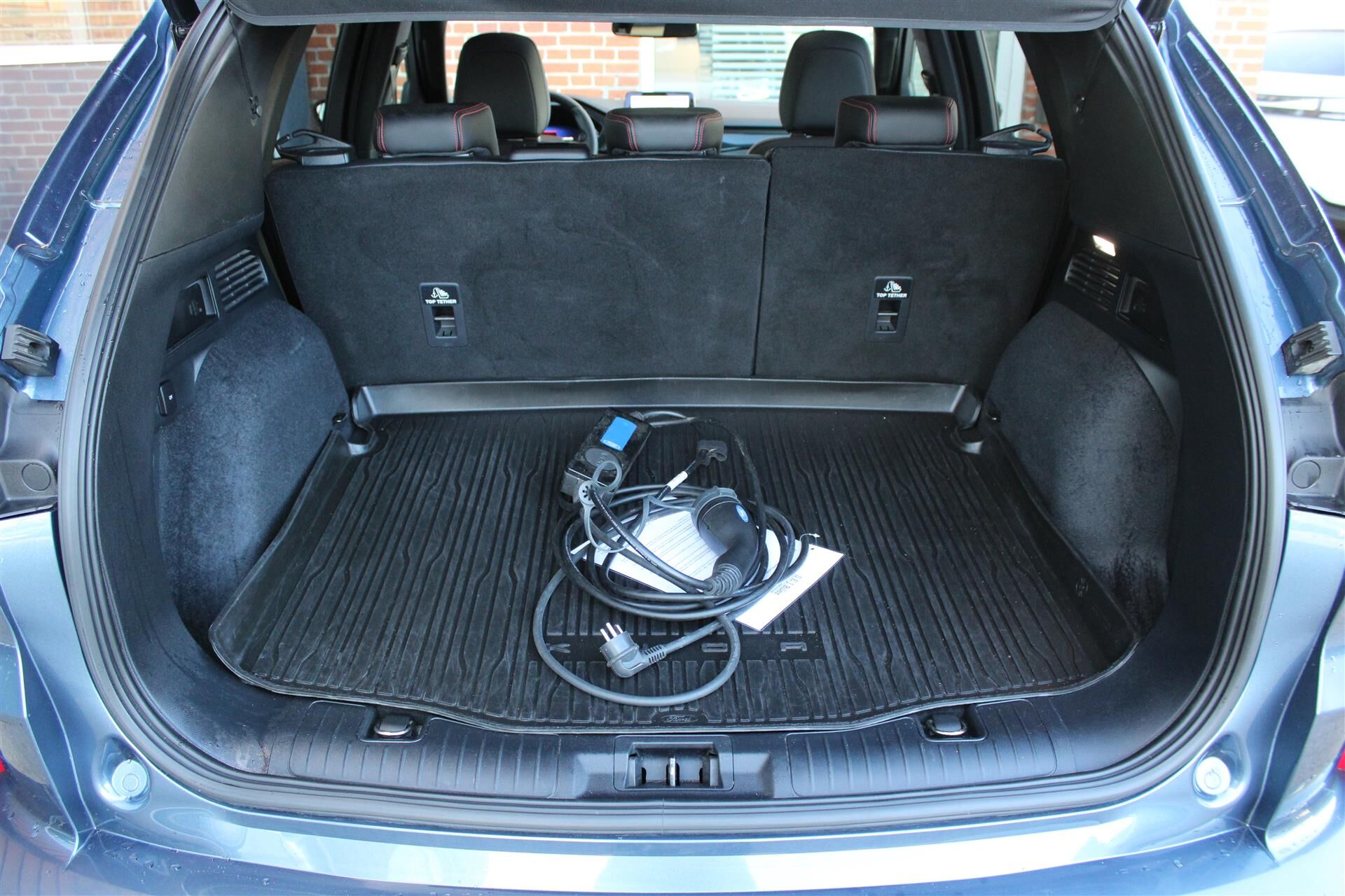 Billede af Ford Kuga 2,5 Plugin-hybrid ST-Line X CVT 225HK 5d Trinl. Gear