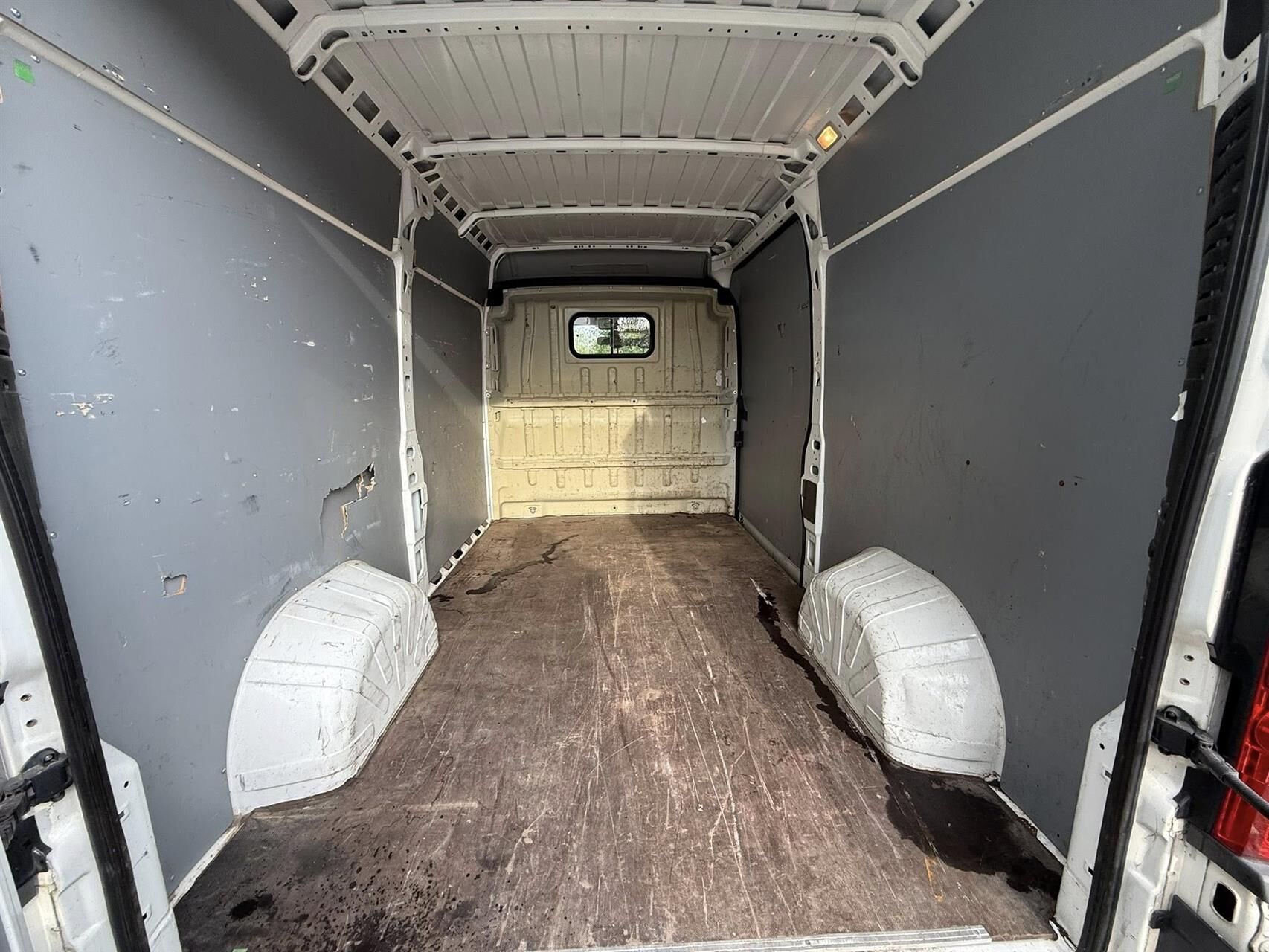 Billede af Citroën Jumper 30 L2H2 2,2 HDi FAP 130HK Van