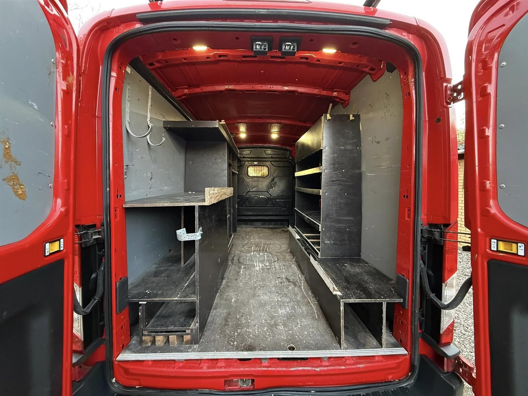 Billede af Ford Transit 350 L3H2 2,2 TDCi Trend RWD 155HK Van 6g