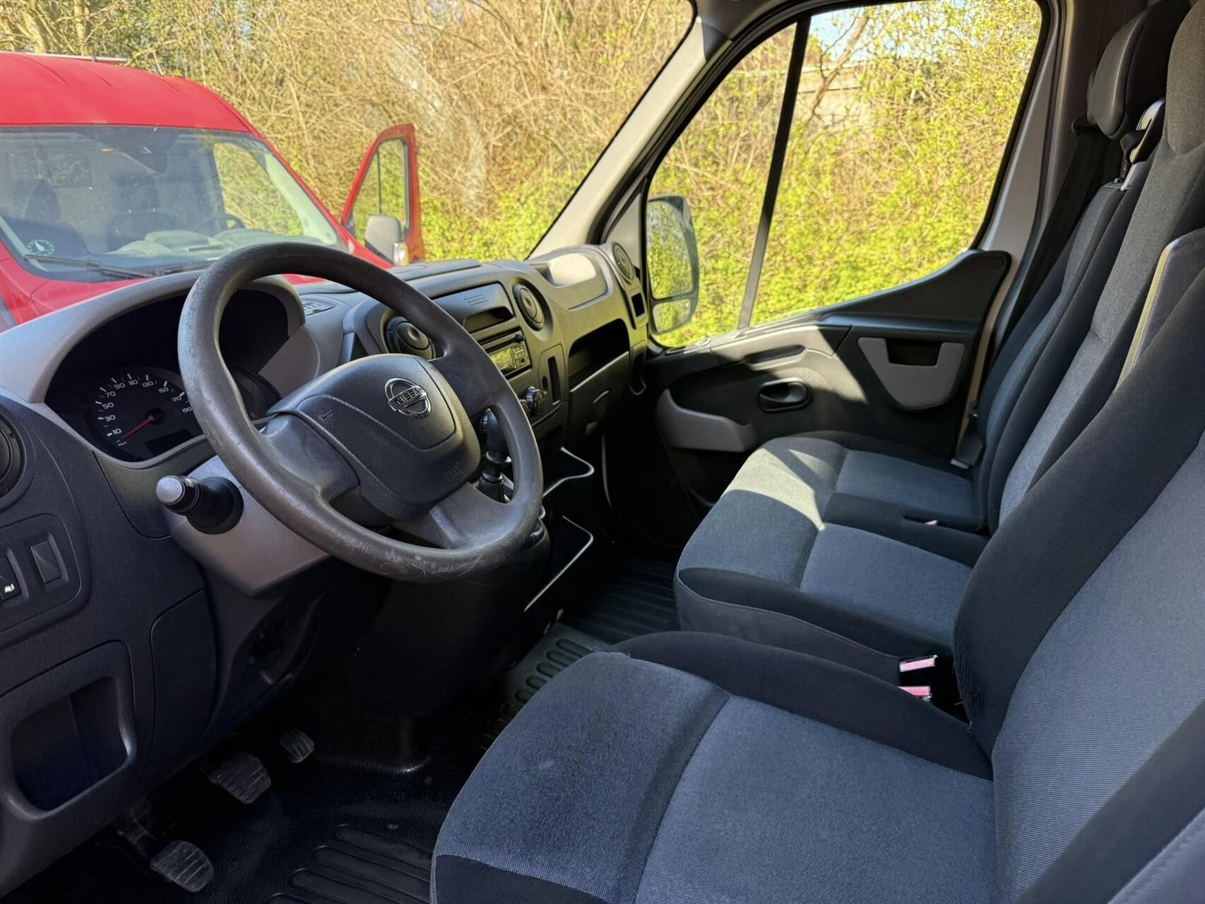 Billede af Nissan NV 400 L2H2 2,3 DCi Access Airco 125HK Ladv./Chas. 6g