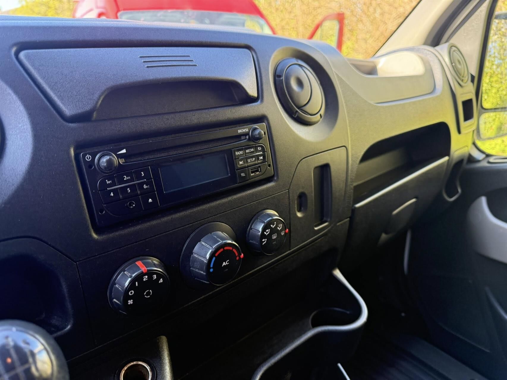 Billede af Nissan NV 400 L2H2 2,3 DCi Access Airco 125HK Ladv./Chas. 6g