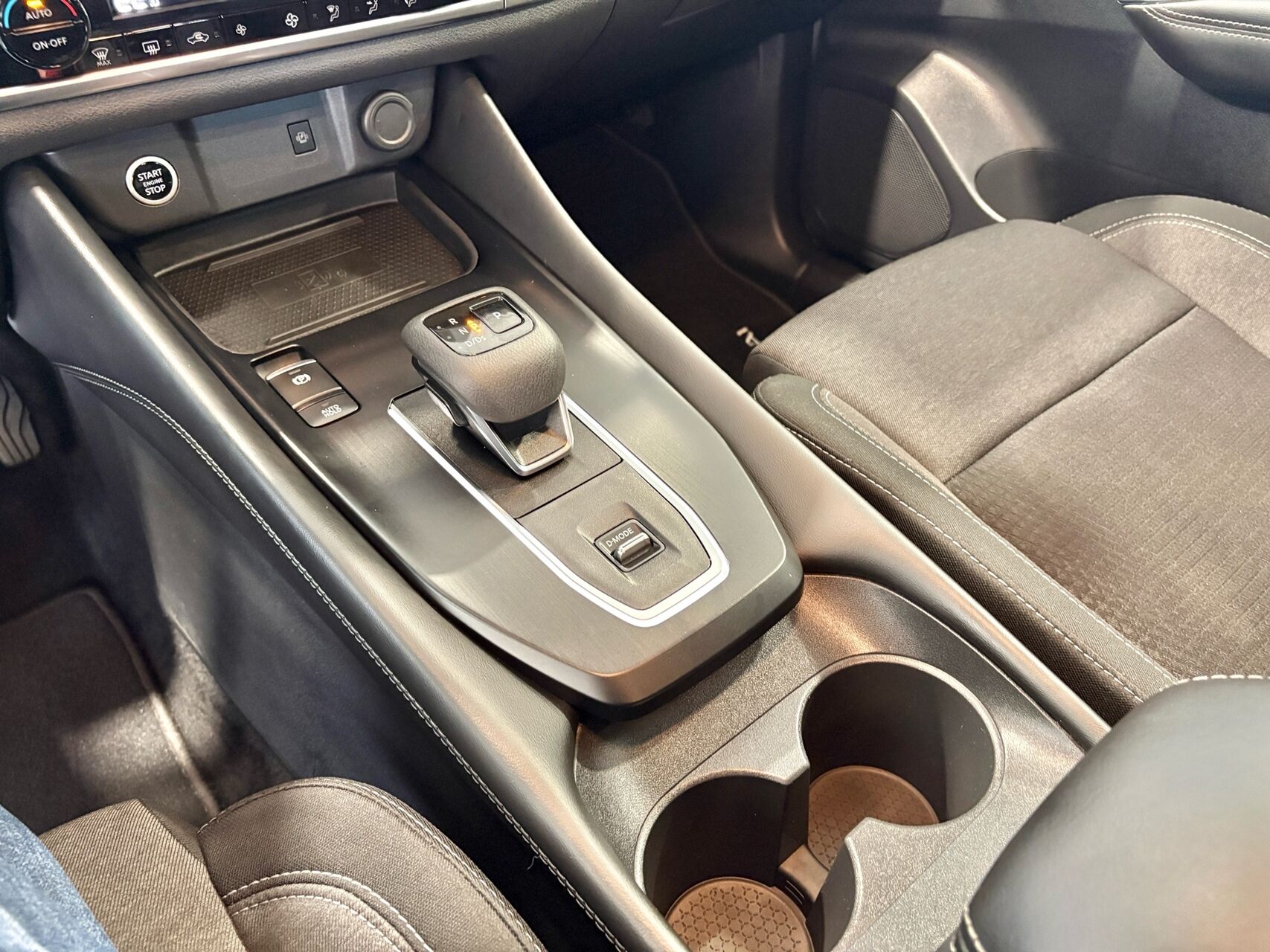 Billede af Nissan Qashqai 1,3 MHEV  Mild hybrid N-Connecta X-Tronic 158HK 5d 7g Aut.