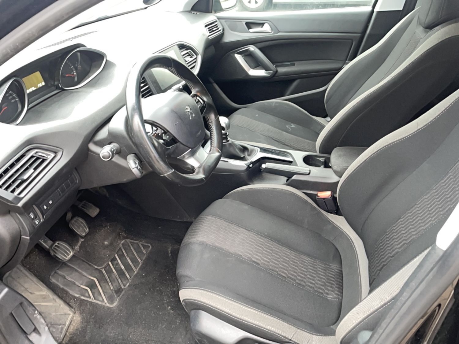 Billede af Peugeot 308 SW 1,6 Blue e-HDI Style 120HK Stc 6g