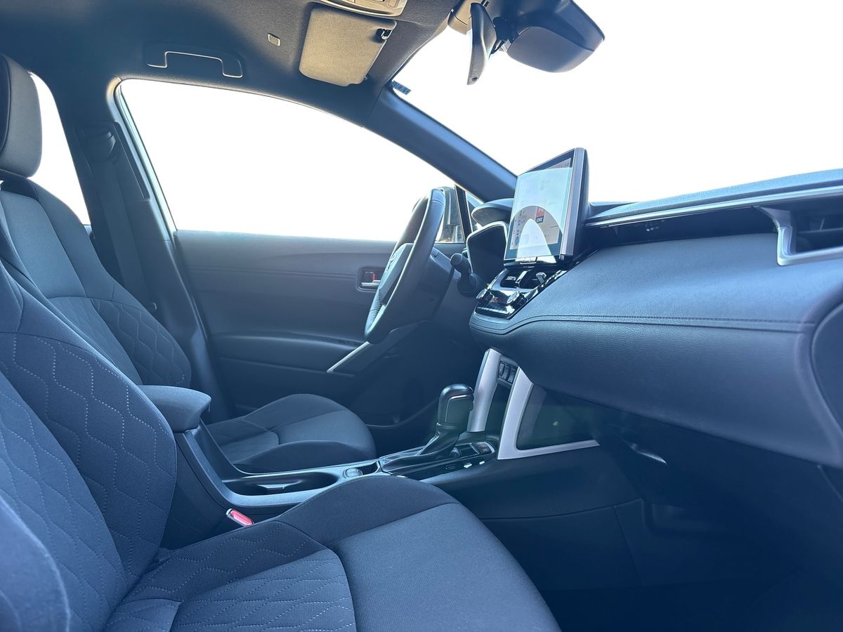 Billede af Toyota Corolla Cross 2,0 Hybrid Style Comfort E-CVT 197HK 5d Aut.