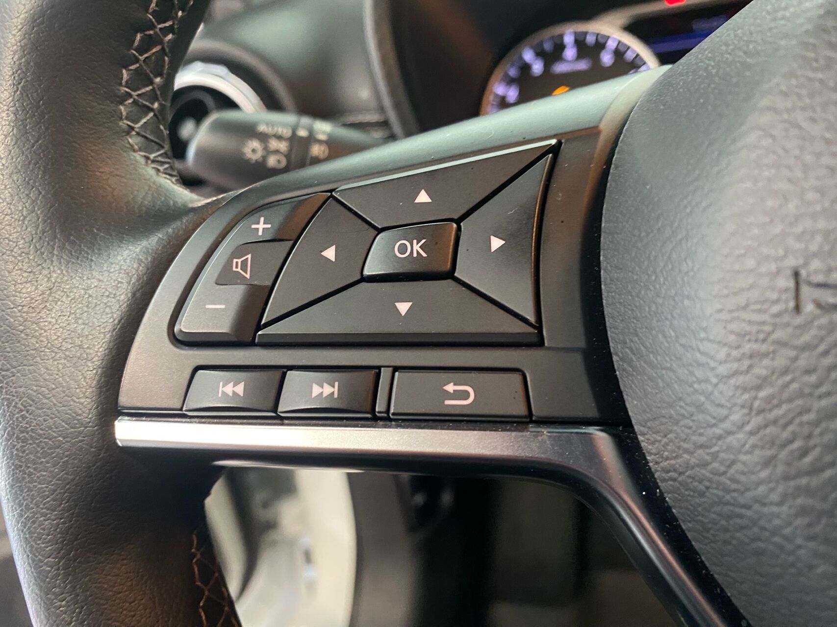Billede af Nissan Juke 1,0 Dig-T N-Connecta 114HK 5d 6g