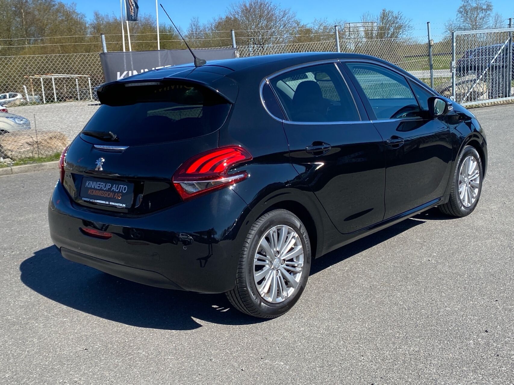 Billede af Peugeot 208 1,2 VTi Allure 82HK 5d