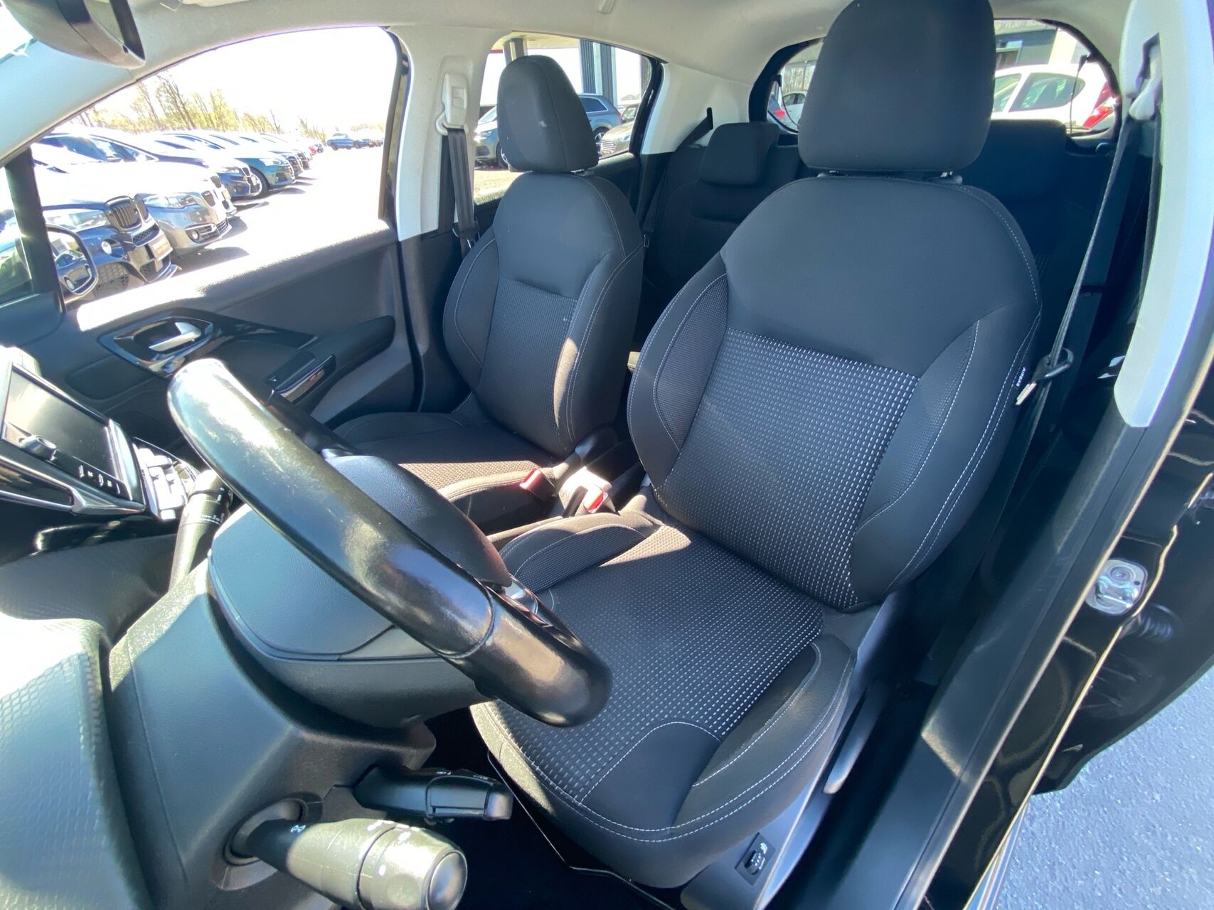 Billede af Peugeot 208 1,2 VTi Allure 82HK 5d