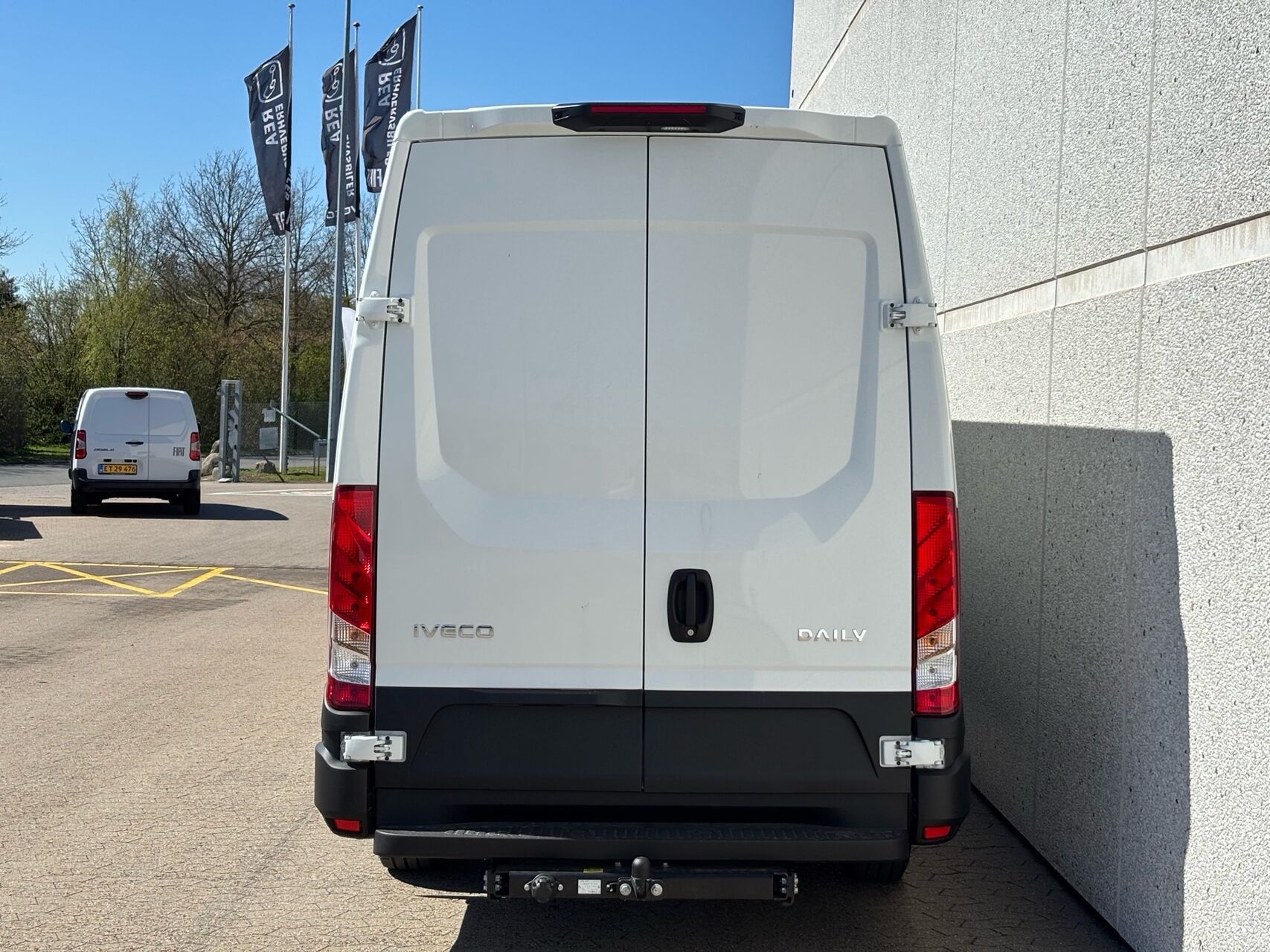 Billede af Iveco Daily 35S18 12m3 3,0 D Hi-Matic 176HK Van 8g Aut.