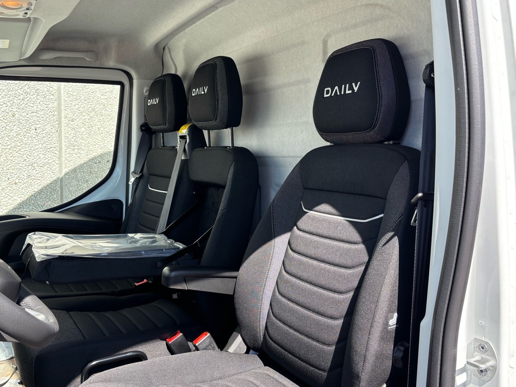 Billede af Iveco Daily 35S18 12m3 3,0 D Hi-Matic 176HK Van 8g Aut.
