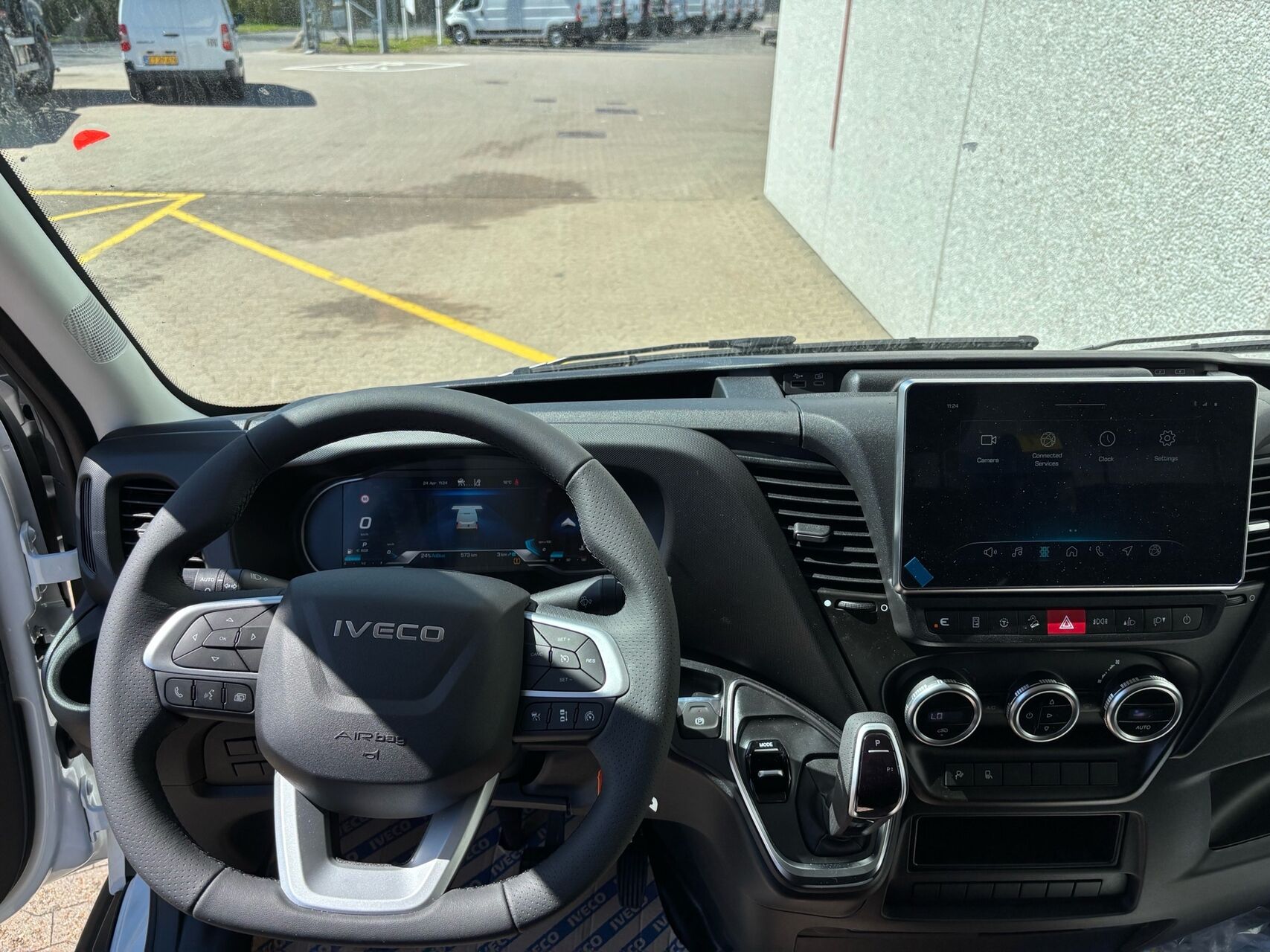 Billede af Iveco Daily 35S18 12m3 3,0 D Hi-Matic 176HK Van 8g Aut.
