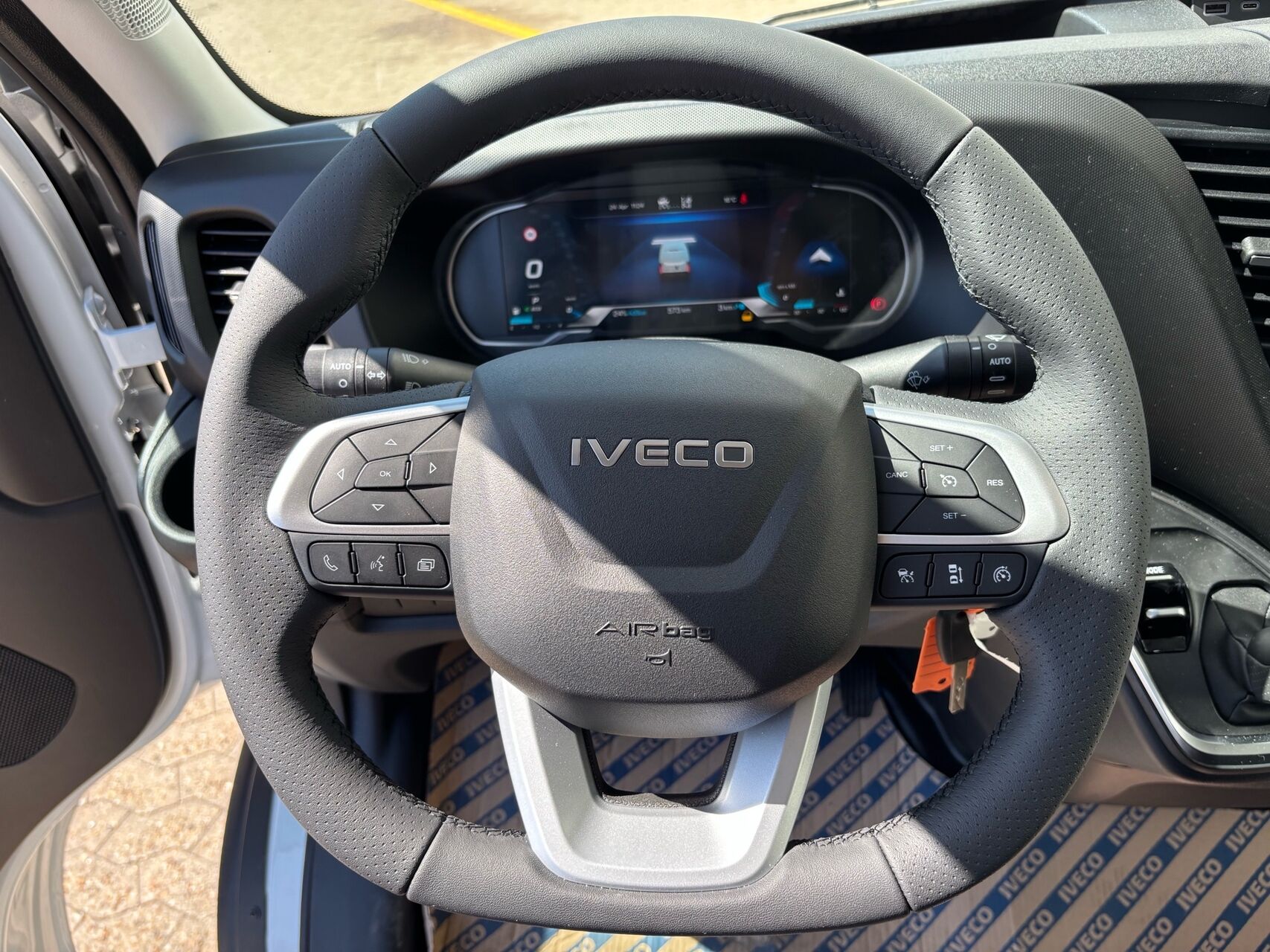 Billede af Iveco Daily 35S18 12m3 3,0 D Hi-Matic 176HK Van 8g Aut.