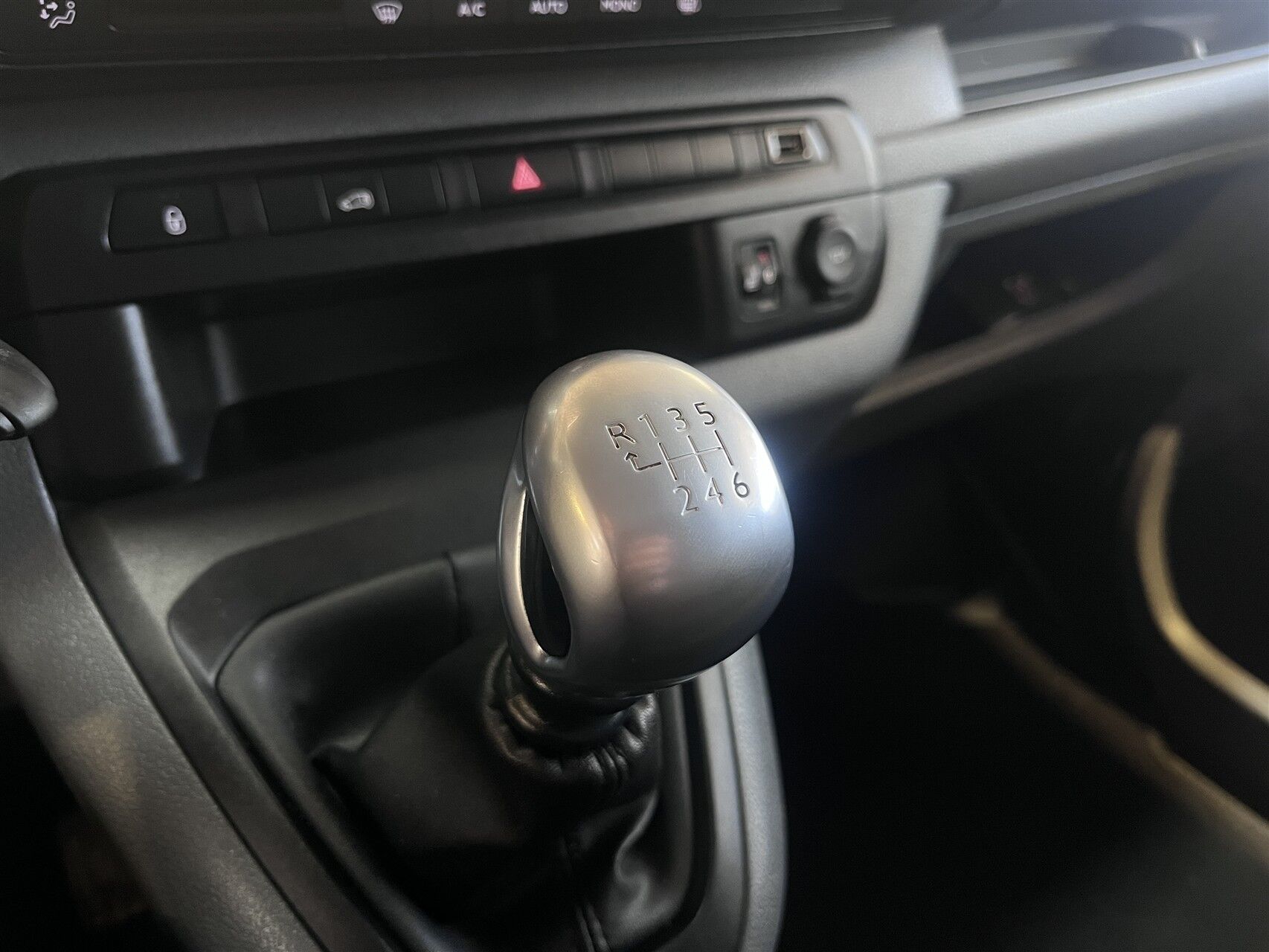 Billede af Opel Vivaro L2V1 1,5 D Enjoy 120HK Van 6g