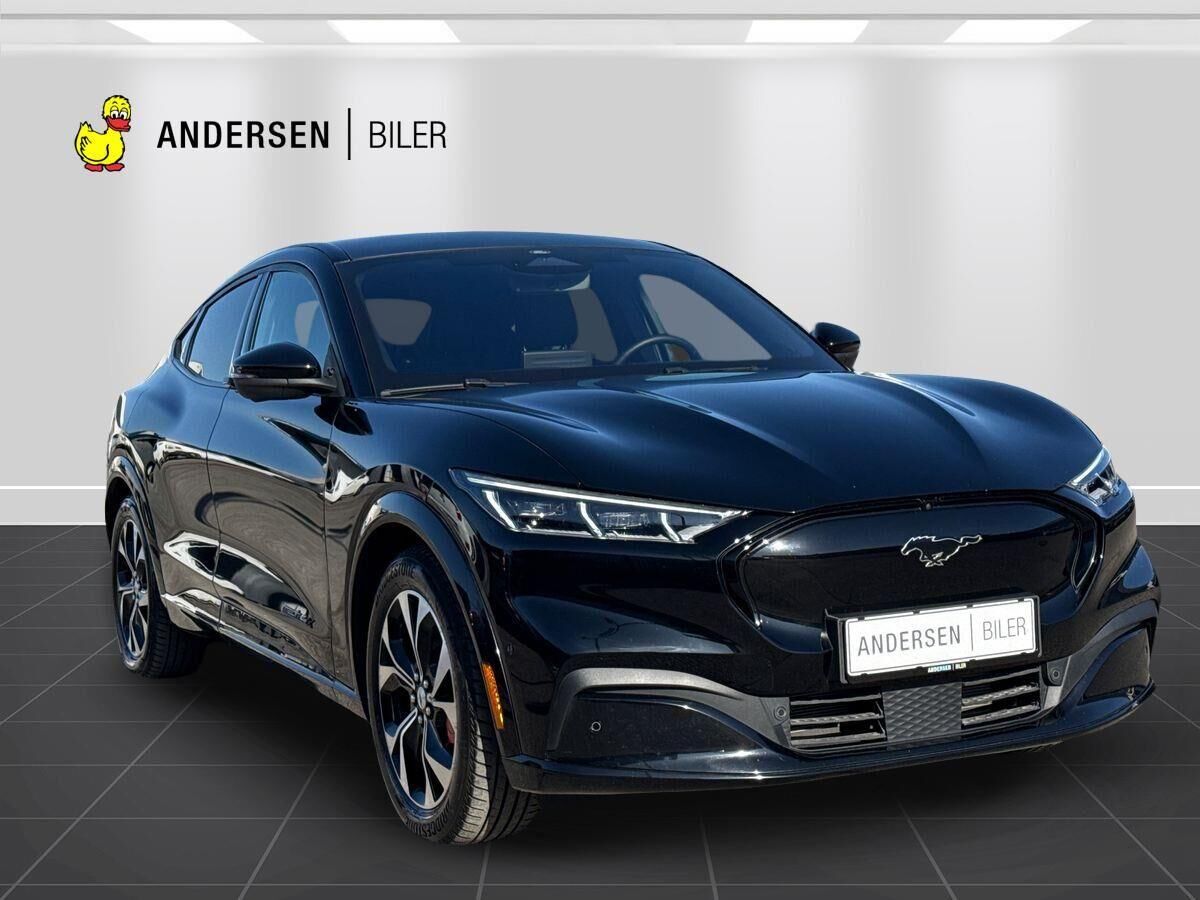 Billede af Ford Mustang Mach-E EL UR Premium AWD 351HK 5d Aut.