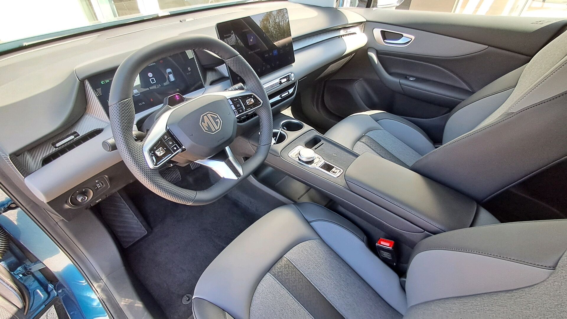 Billede af MG MG4 Electric Long Range Premium 190HK 5d Aut.