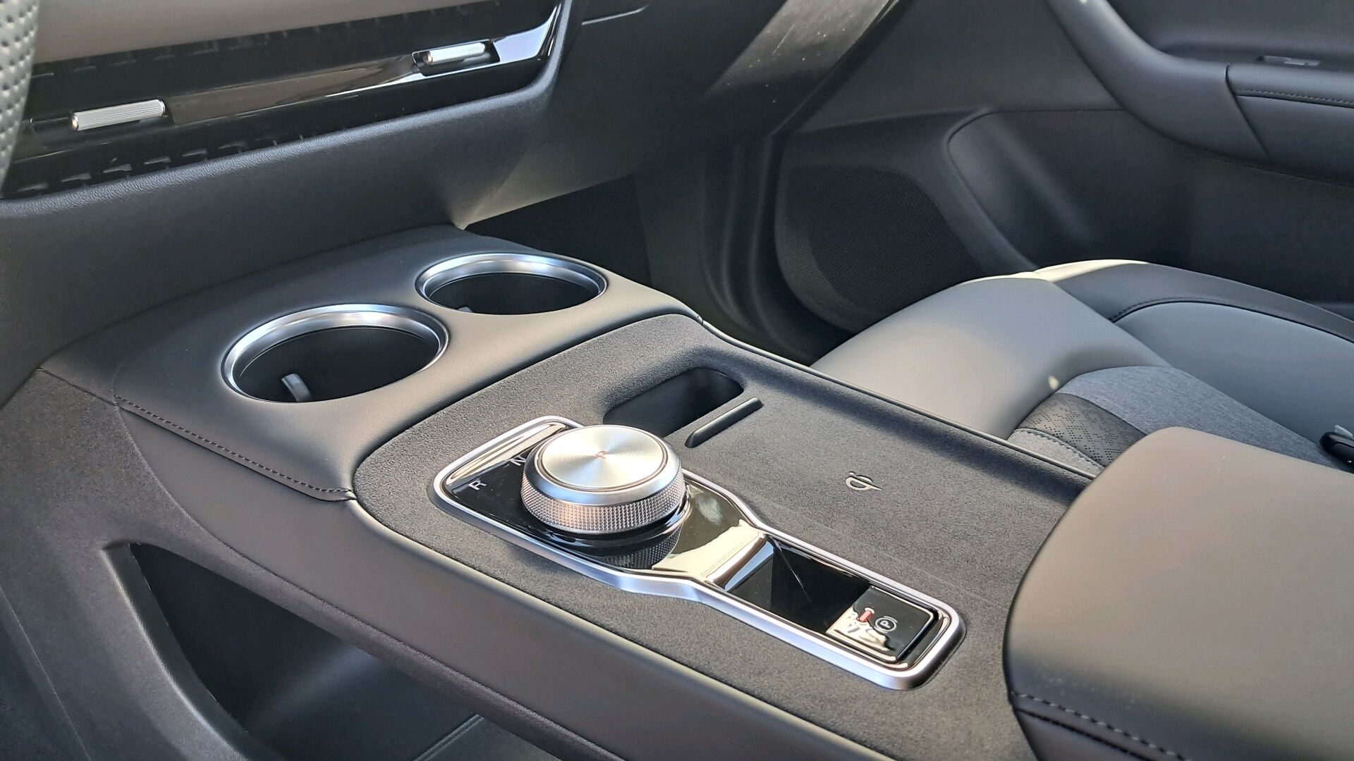 Billede af MG MG4 Electric Long Range Premium 190HK 5d Aut.