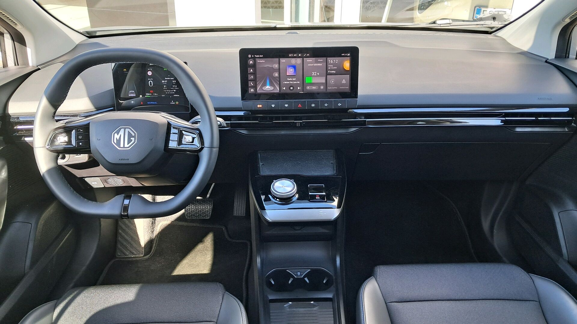 Billede af MG MG4 Electric EL Luxury Long Range 204HK 5d Aut.