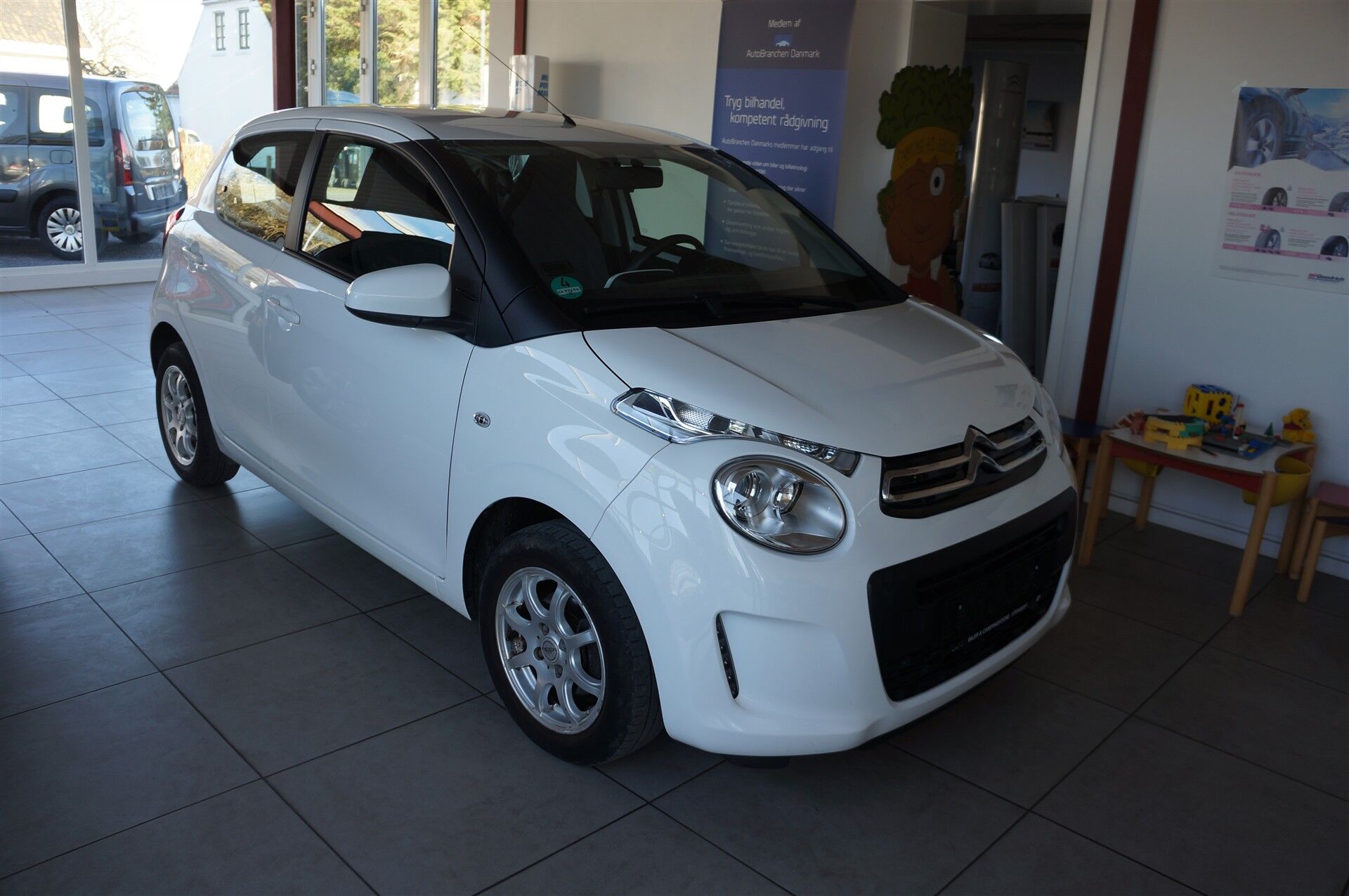 Billede af Citroën C1 1,0 VTi Sportline 72HK 5d