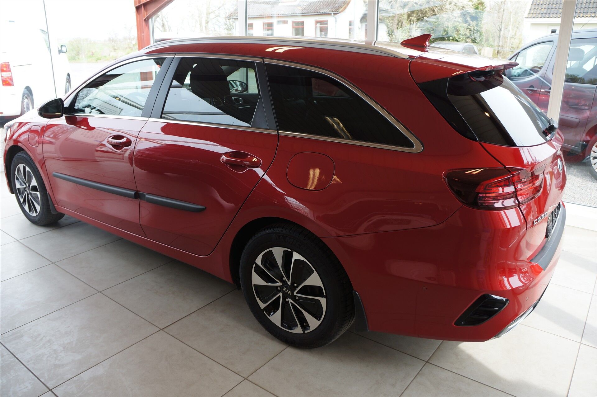 Billede af Kia Ceed SW 1,6 GDI PHEV  Plugin-hybrid Upgrade m/Plus DCT 141HK Stc 6g Aut.