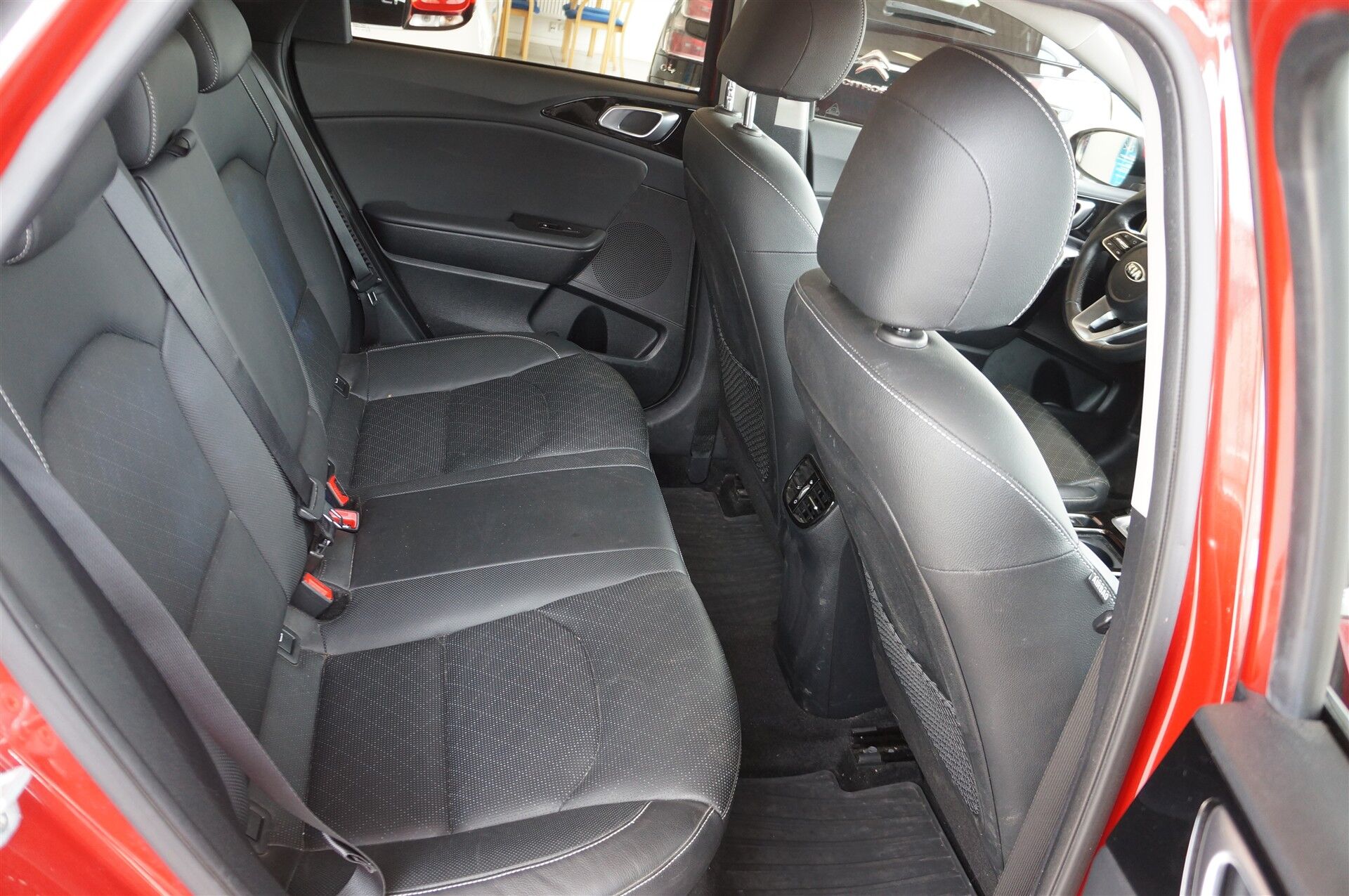 Billede af Kia Ceed SW 1,6 GDI PHEV  Plugin-hybrid Upgrade m/Plus DCT 141HK Stc 6g Aut.