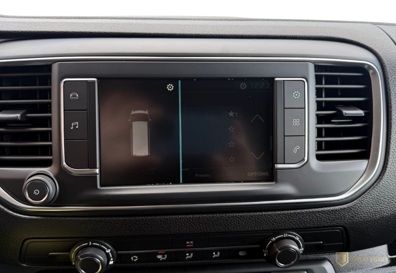 Billede af Peugeot e-Expert L2 EL Plus 136HK Van Aut.