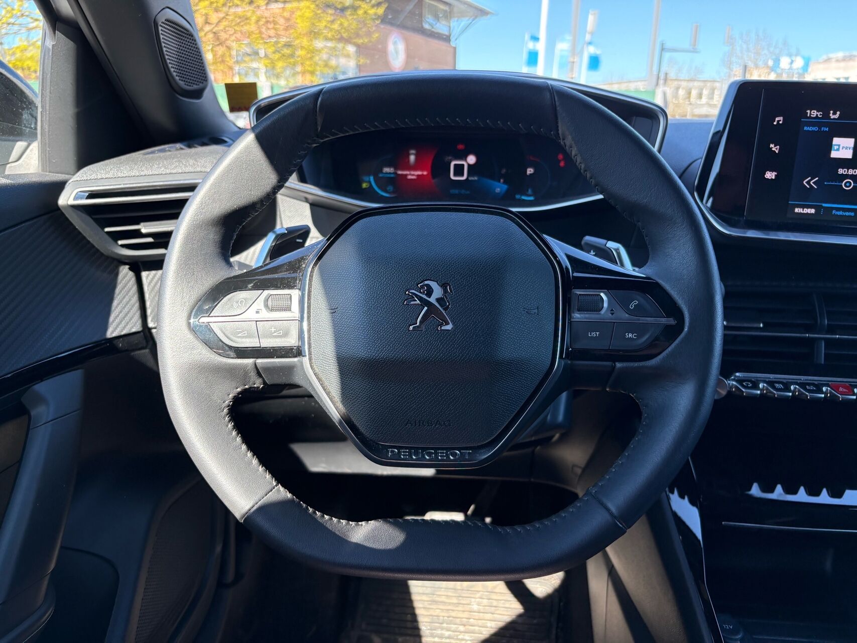Billede af Peugeot Peugeot 2008 PureTech 130  SUV 