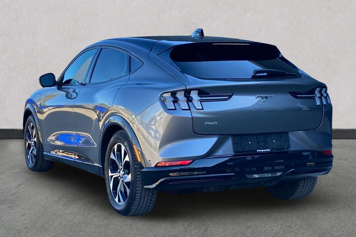 Billede af Ford Mustang Mach-E EL SR Premium AWD 269HK 5d Aut.