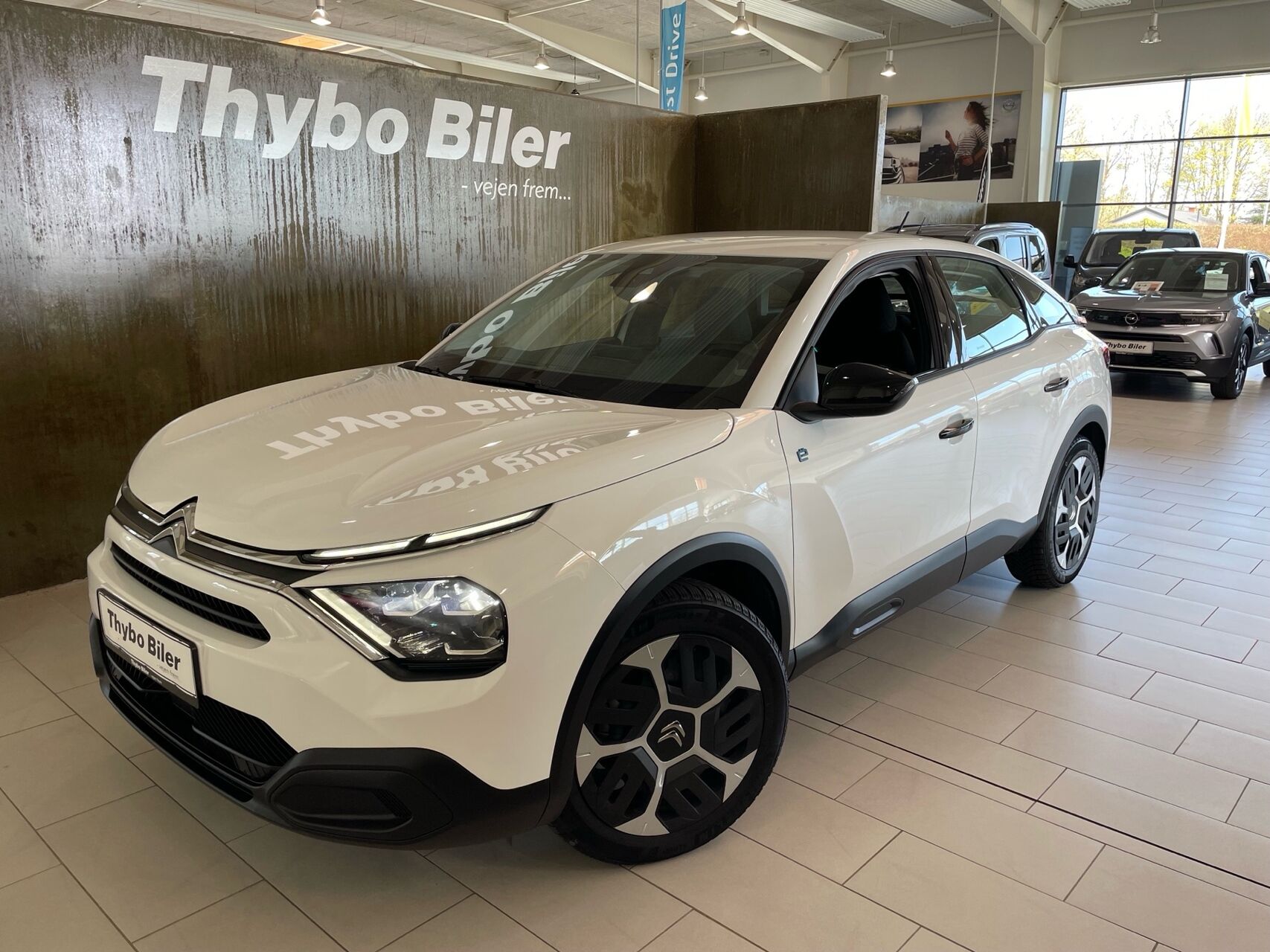 Billede af Citroën e-C4 EL You! 136HK 5d Aut.